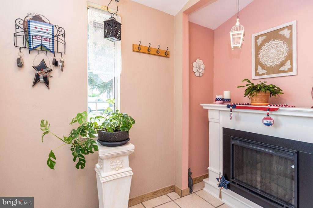 NESHAMINY VALLEY - Residential