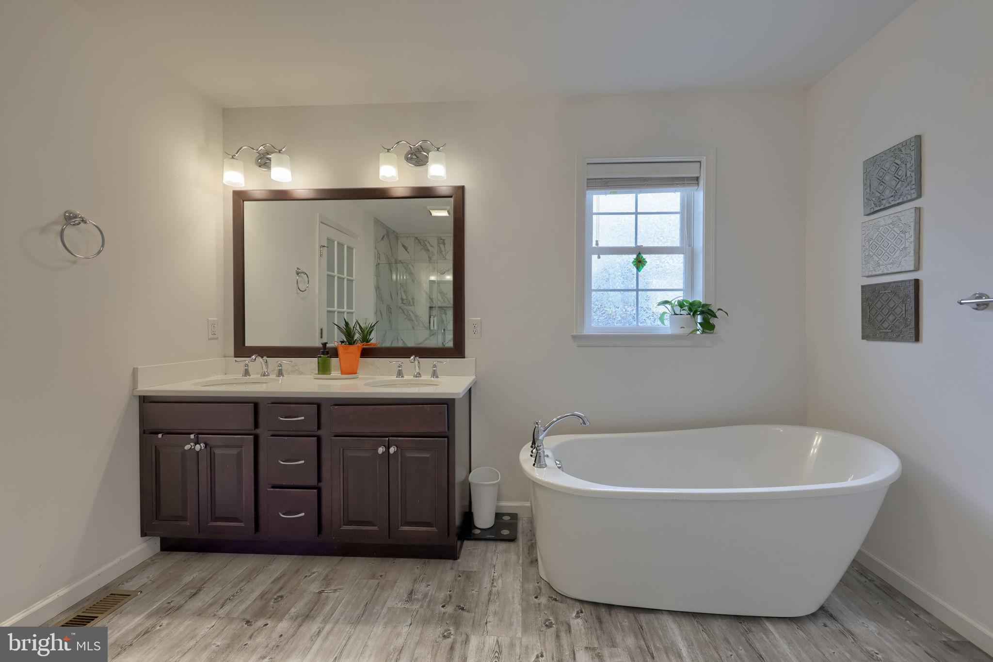 PENNS CROSSING - Residential