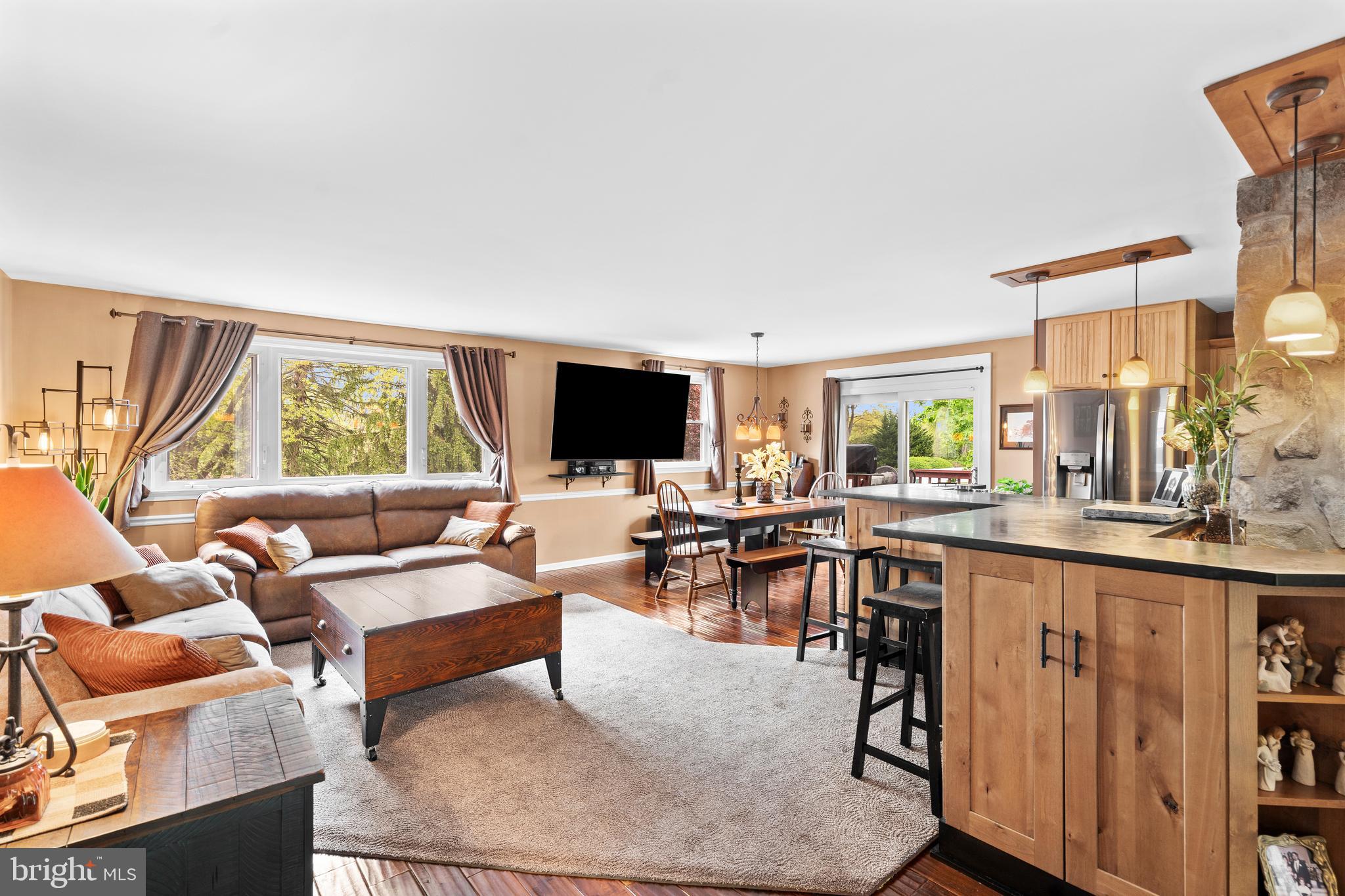 HILLCREST FARMS - Residential