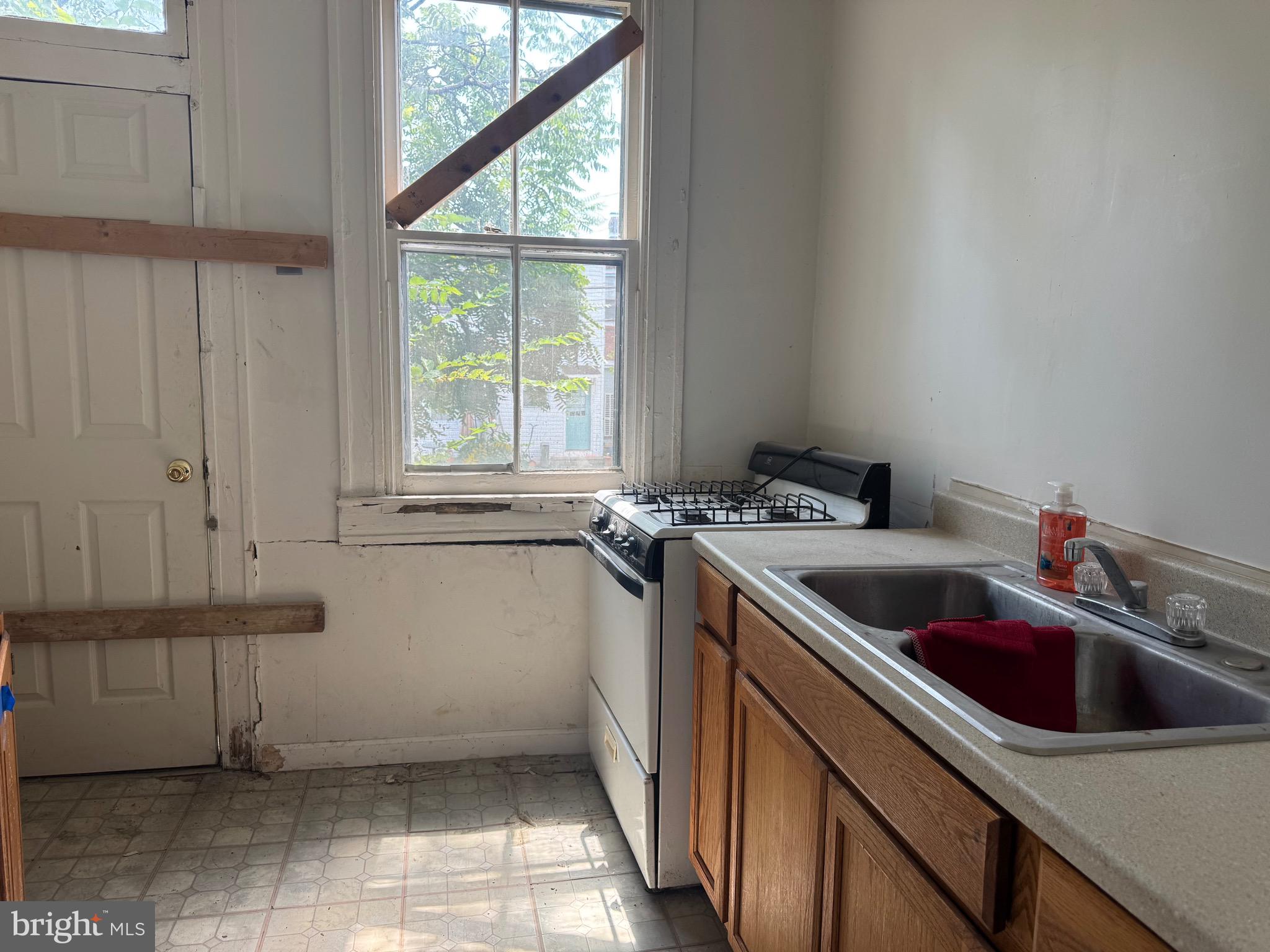 WAVERLY - Residential