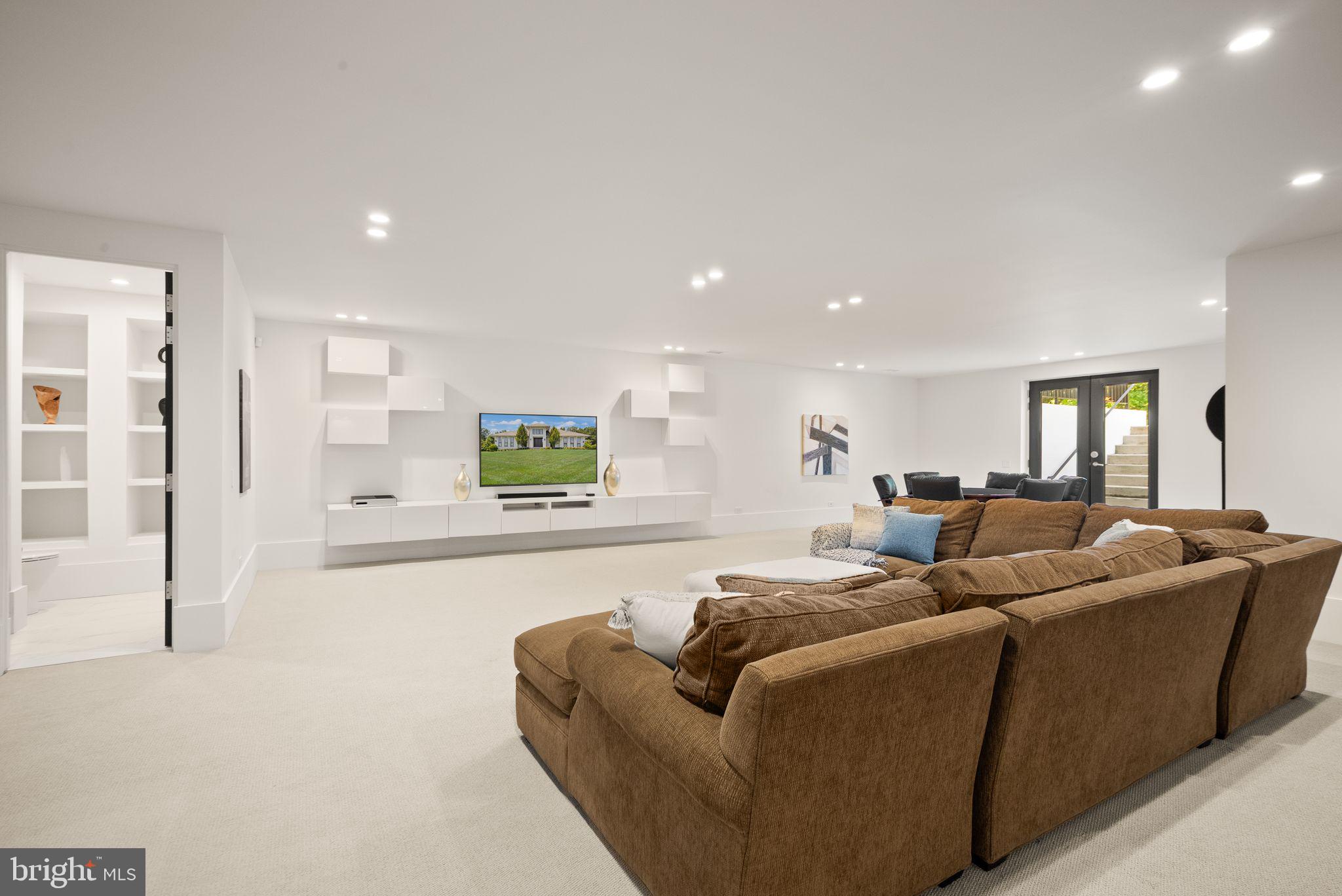 GRANT AT WILLOWSFORD - Residential