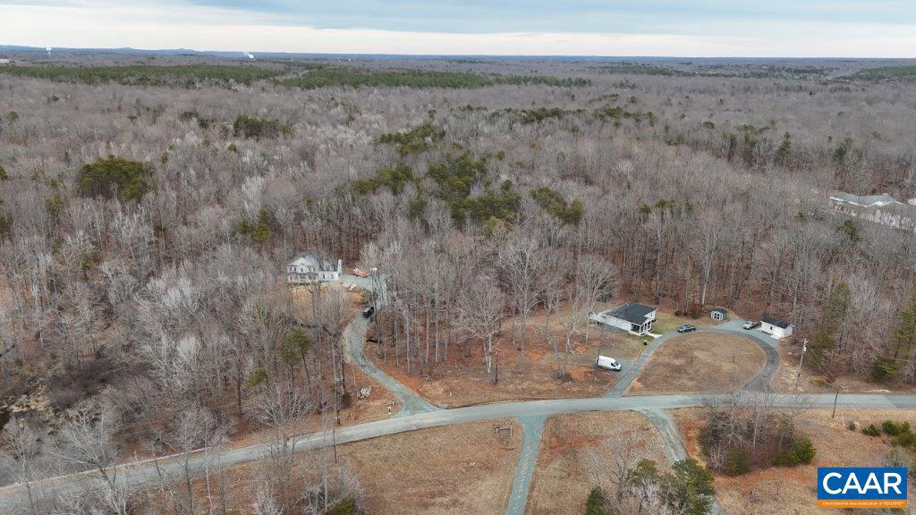 HUNTERS LAKE - Residential
