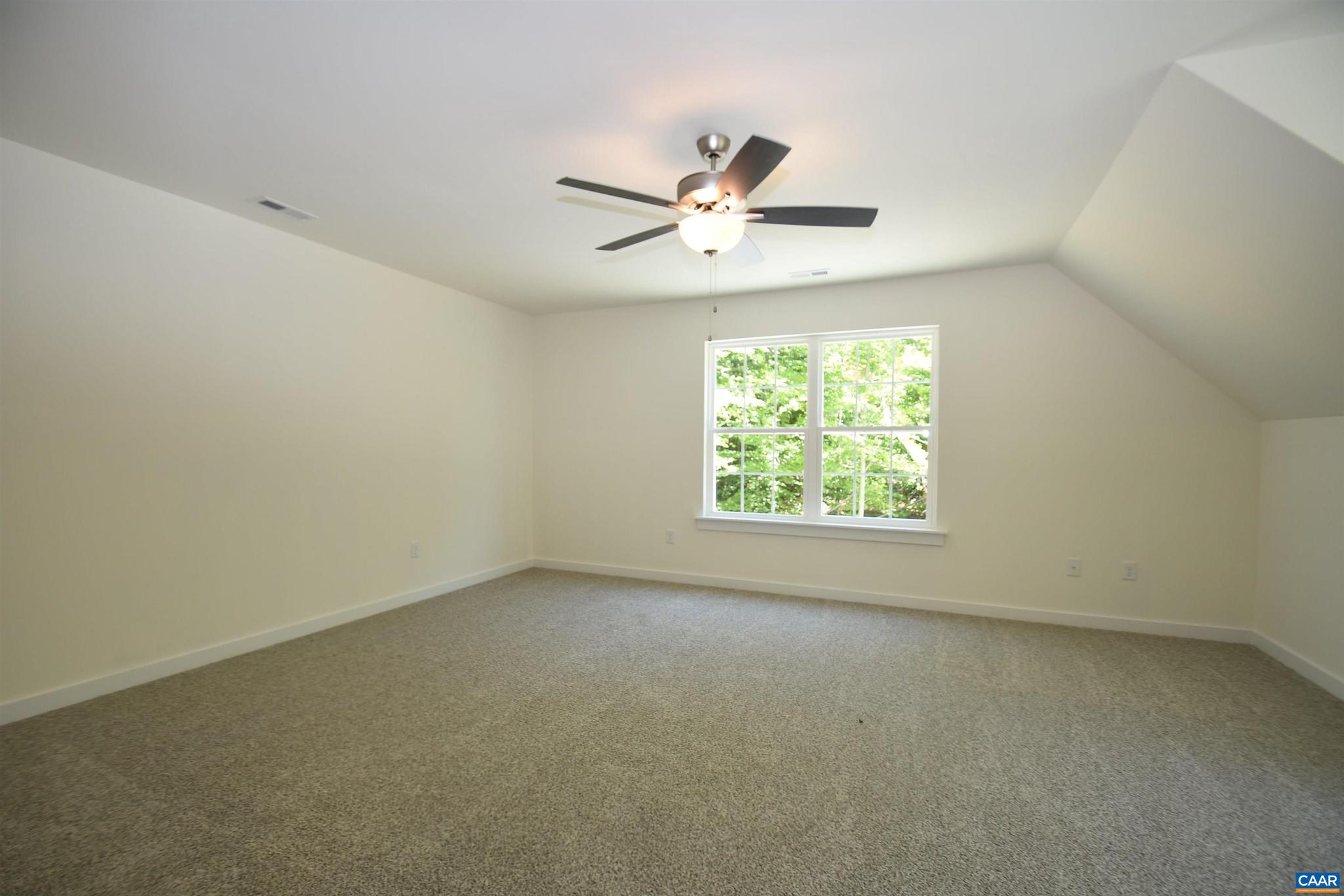 HUNTERS LAKE - Residential