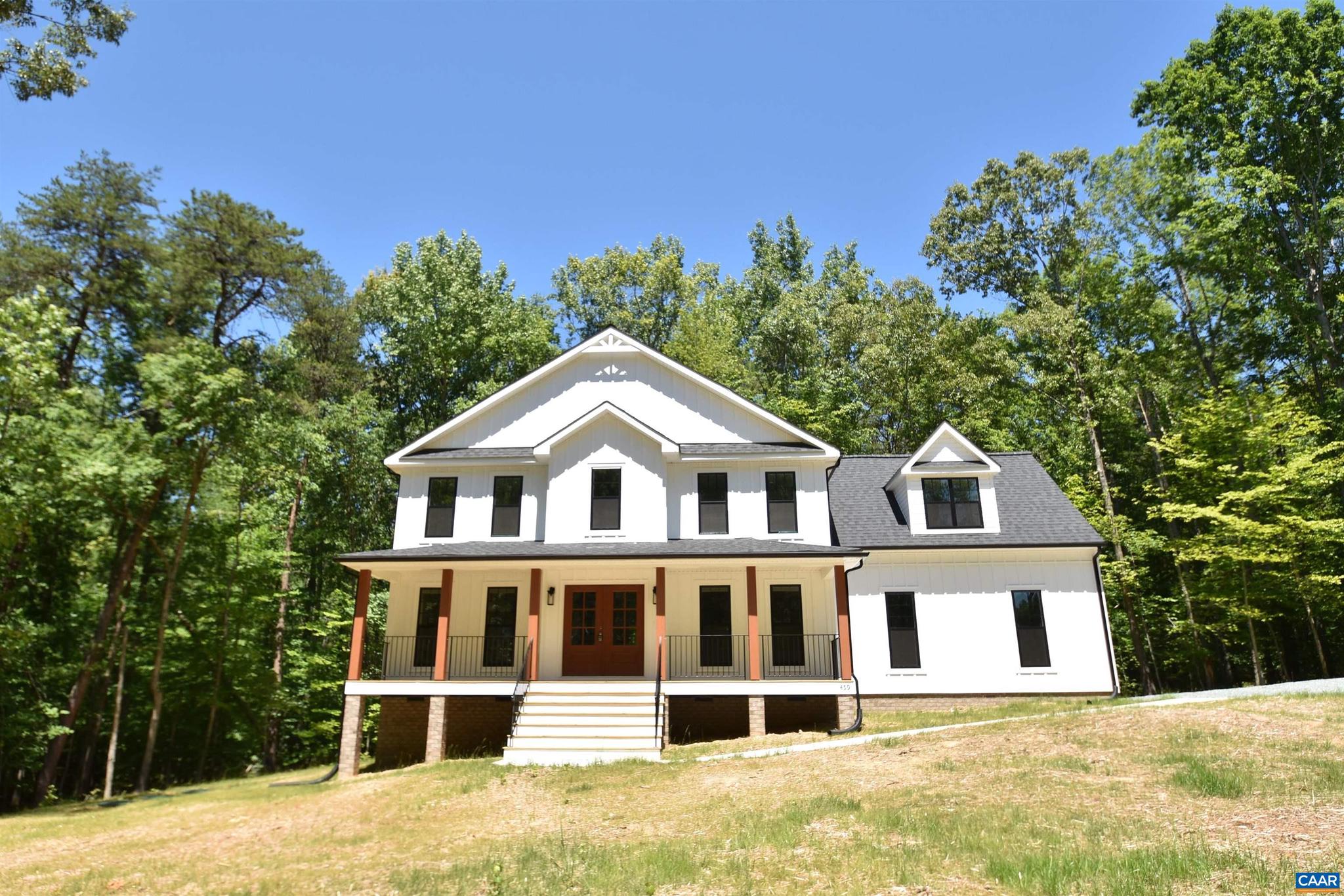 HUNTERS LAKE - Residential