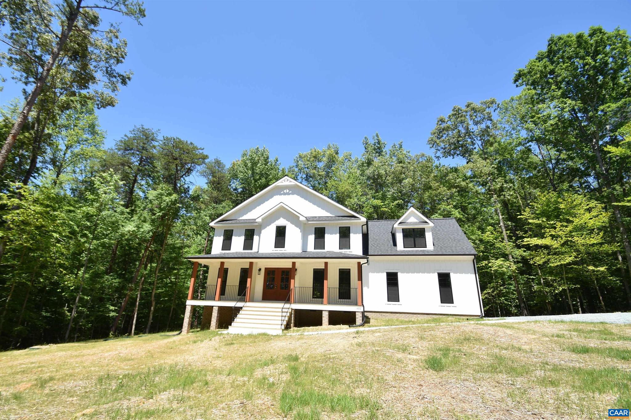HUNTERS LAKE - Residential