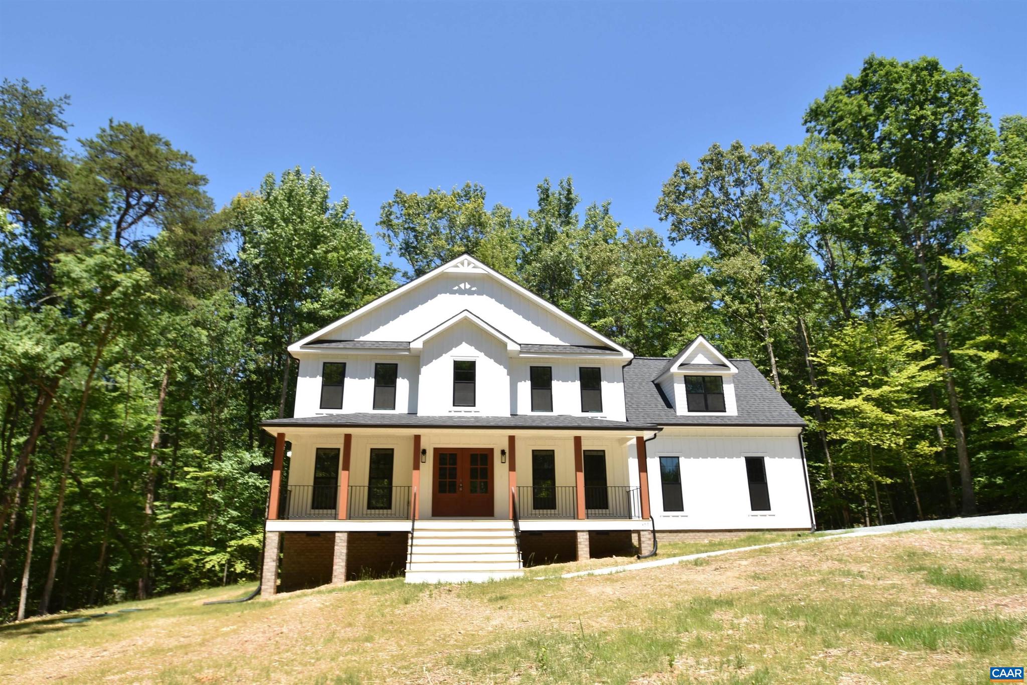 HUNTERS LAKE - Residential
