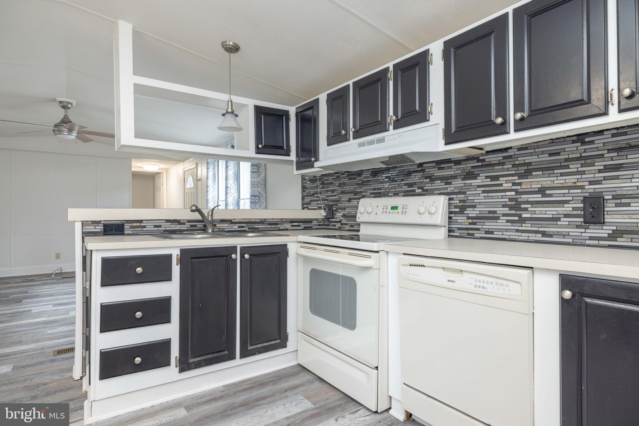 ORCHARD MANOR - Residential