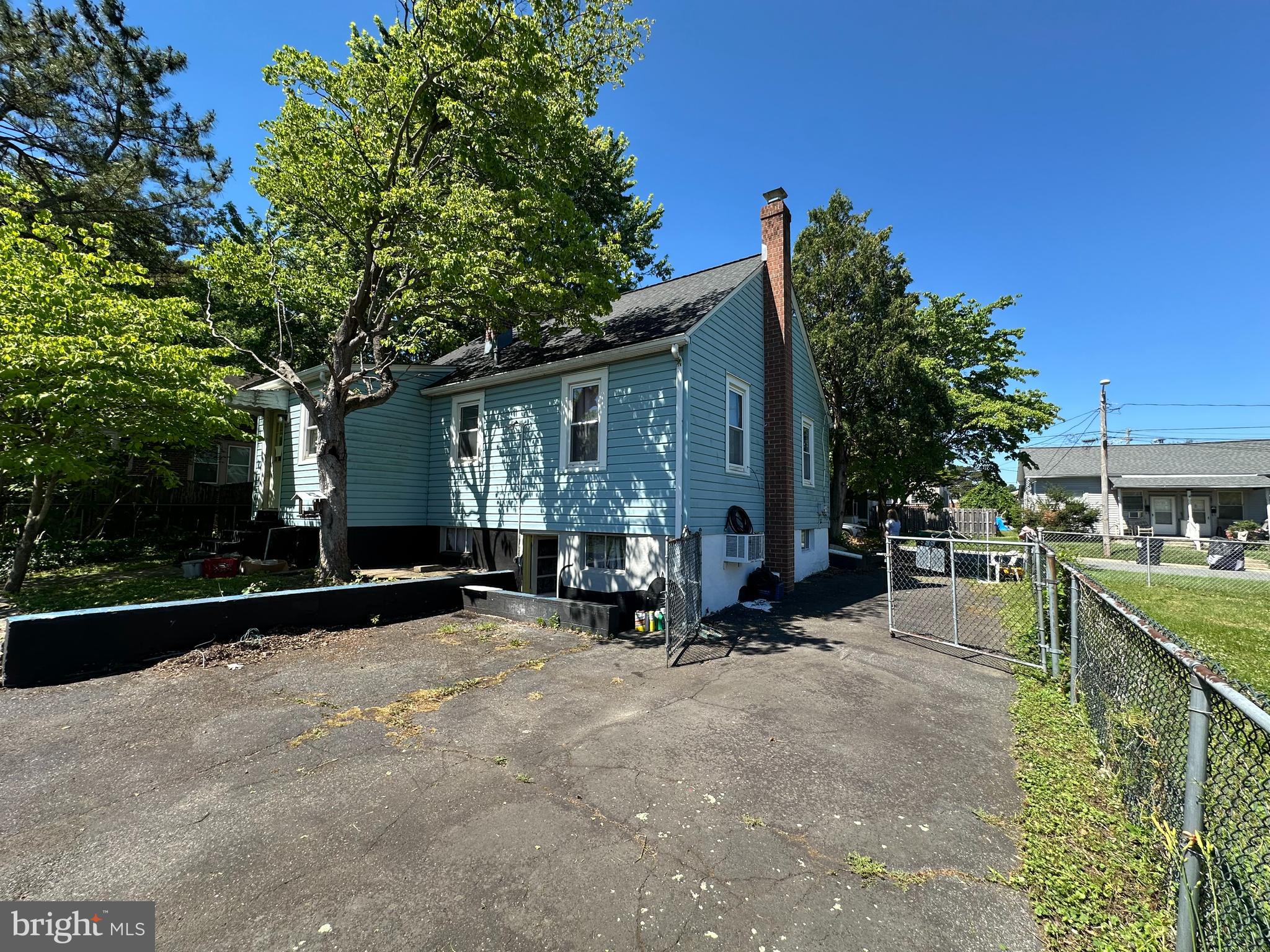 BROOKLAND TERRACE - Residential