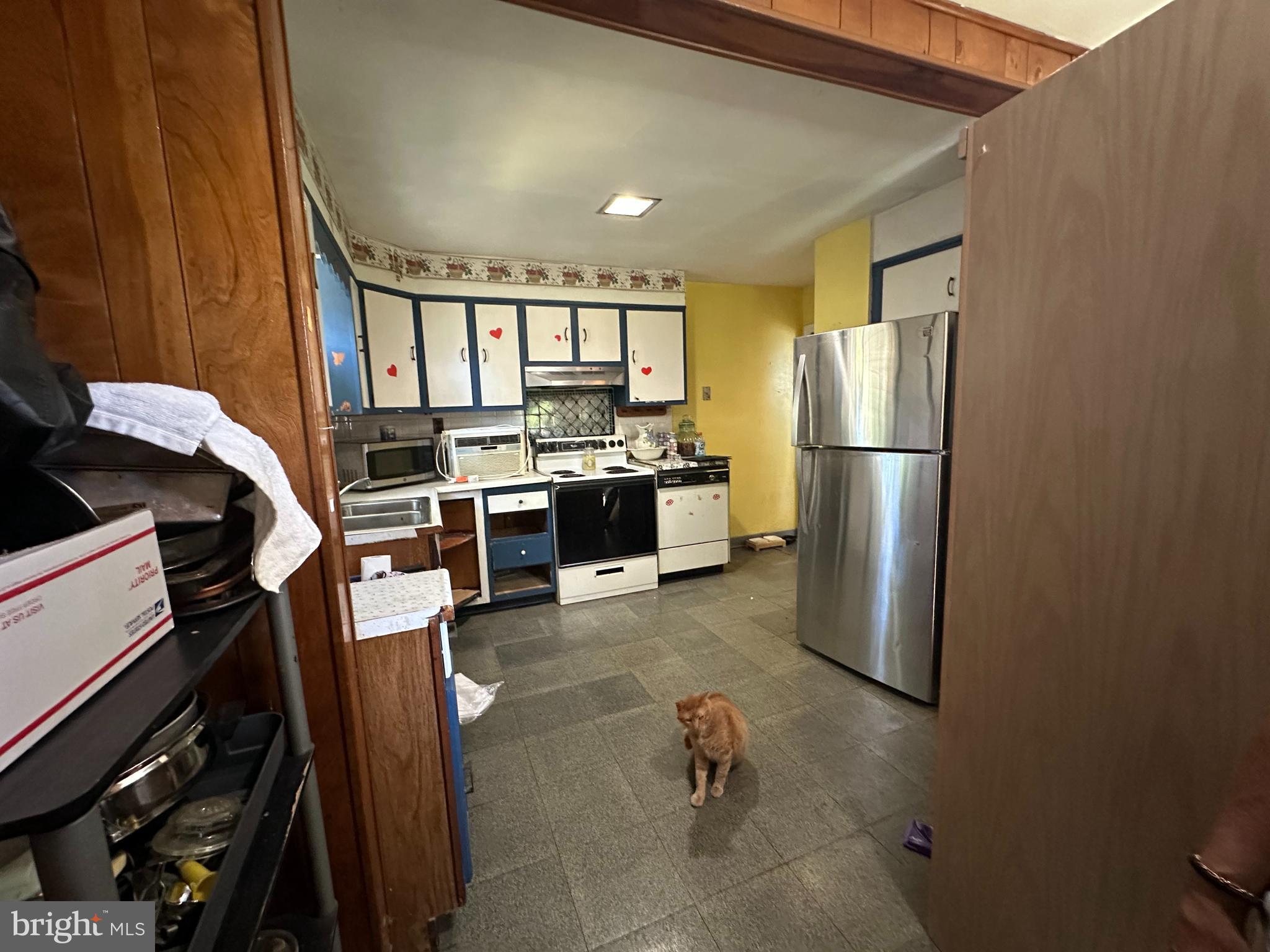 BROOKLAND TERRACE - Residential