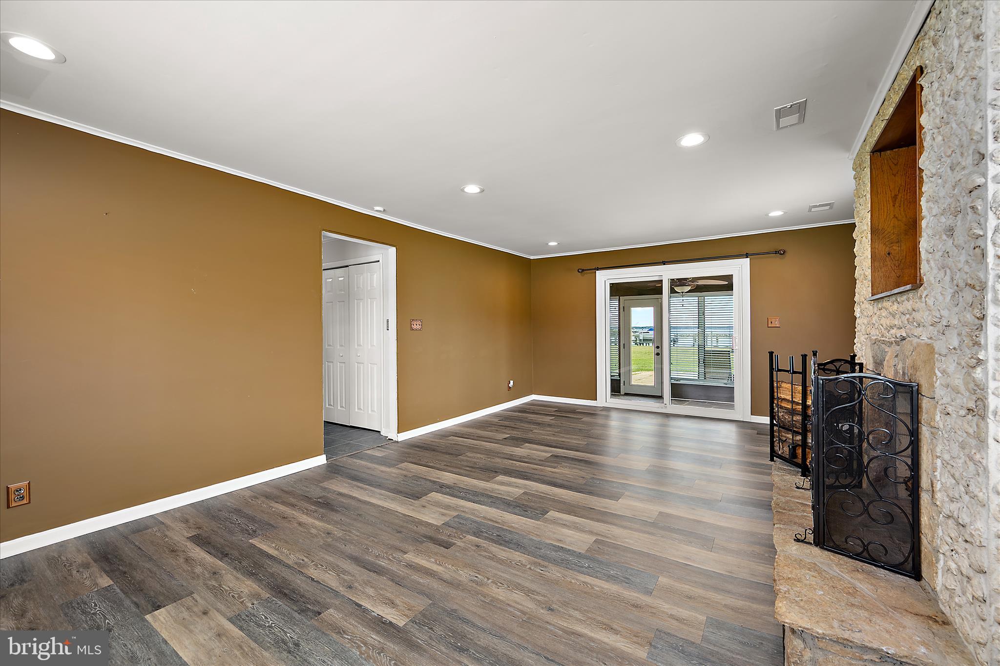 TILGHMAN ISLAND - Residential