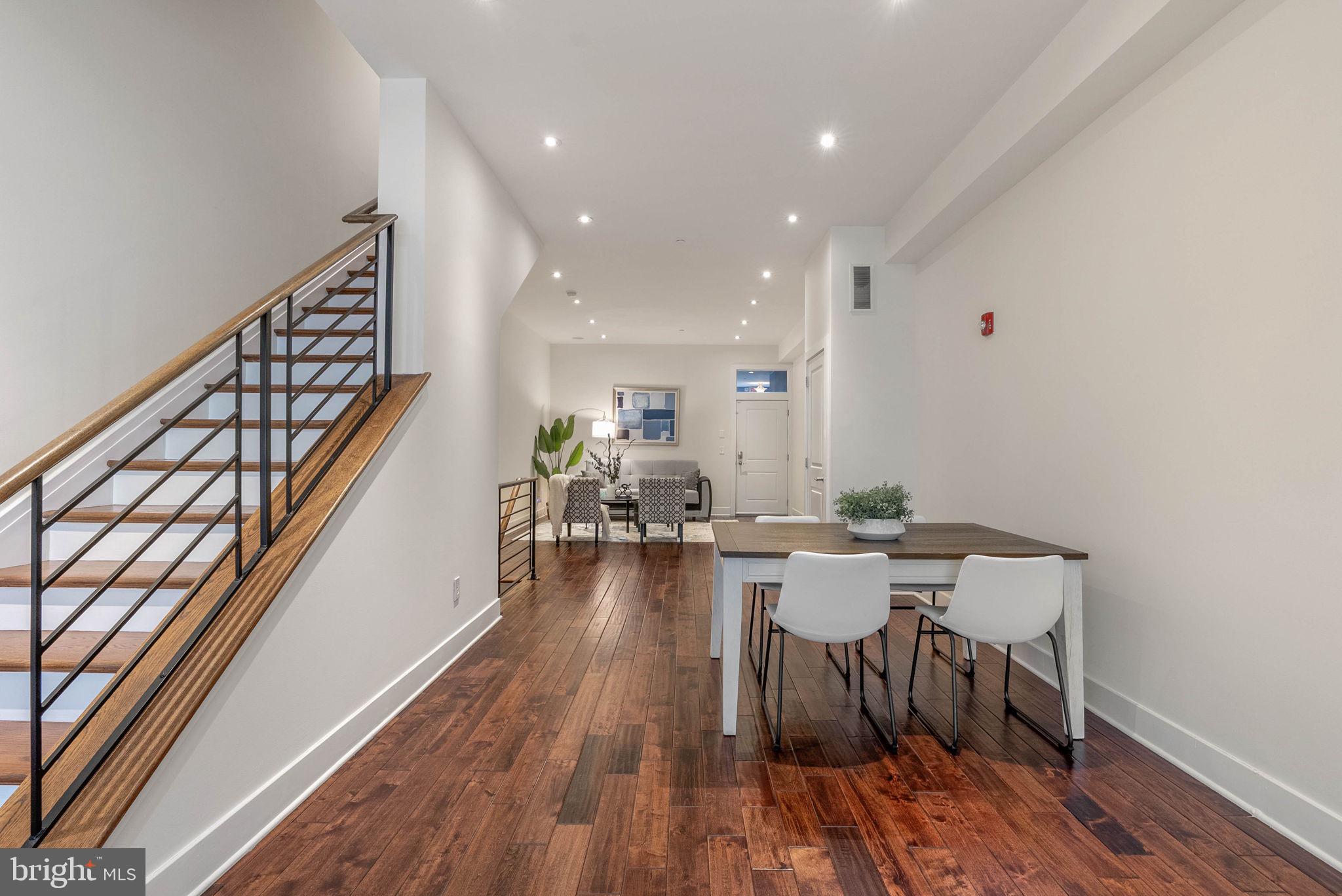 SOCIETY HILL - Residential