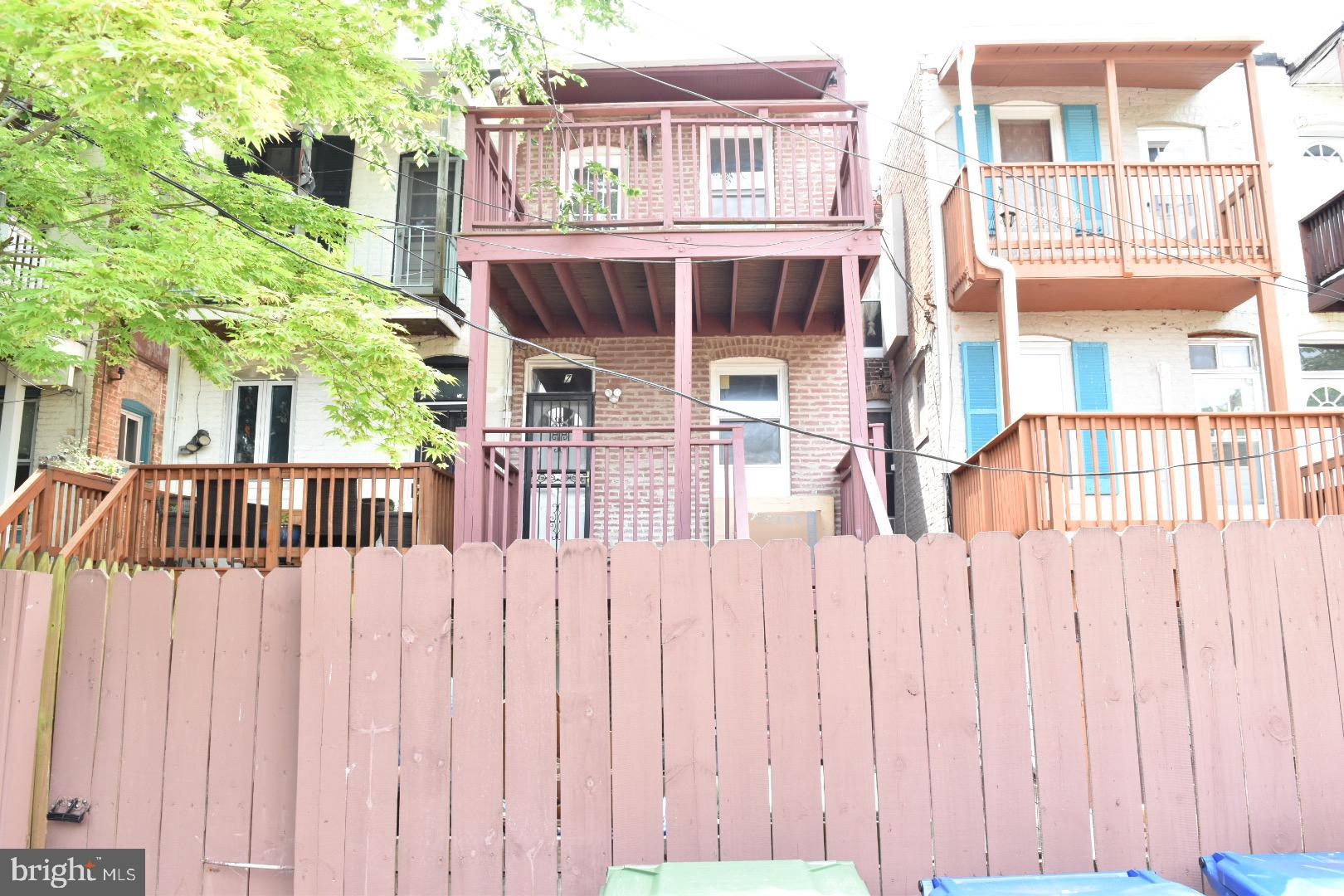 CHARLES VILLAGE - Residential