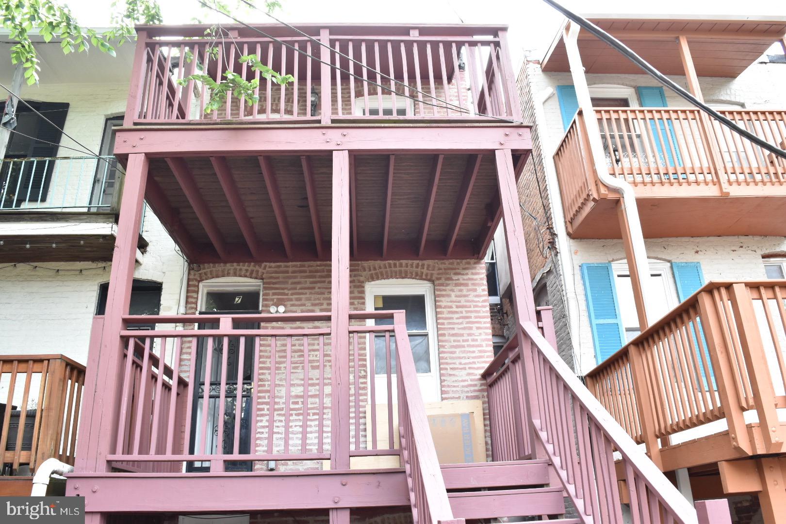 CHARLES VILLAGE - Residential
