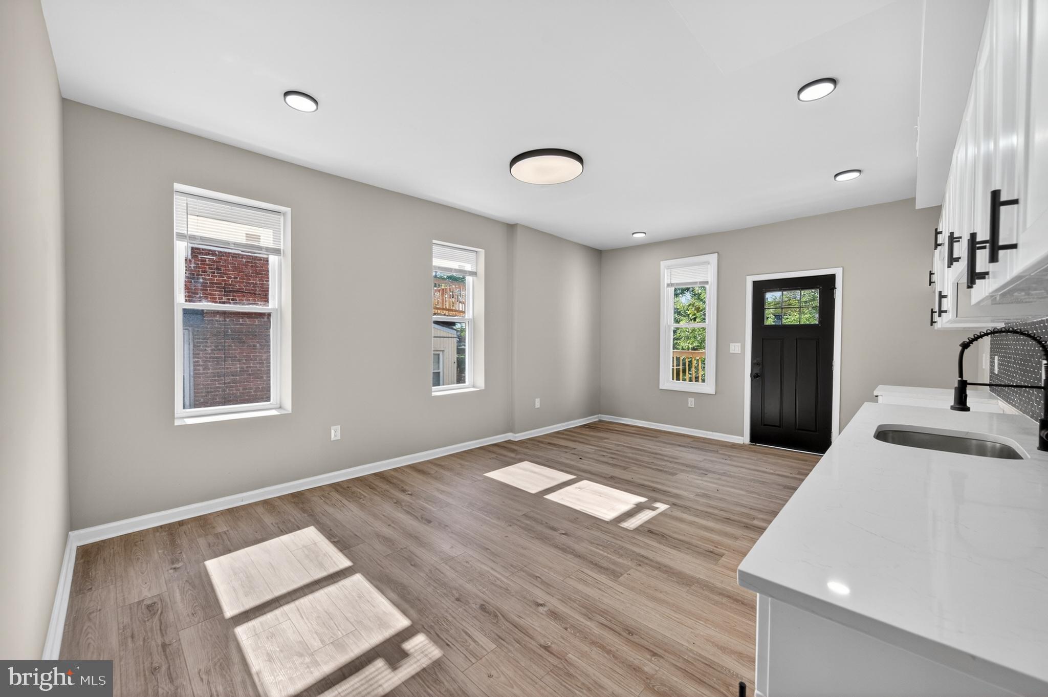 RICHNOR SPRINGS - Residential