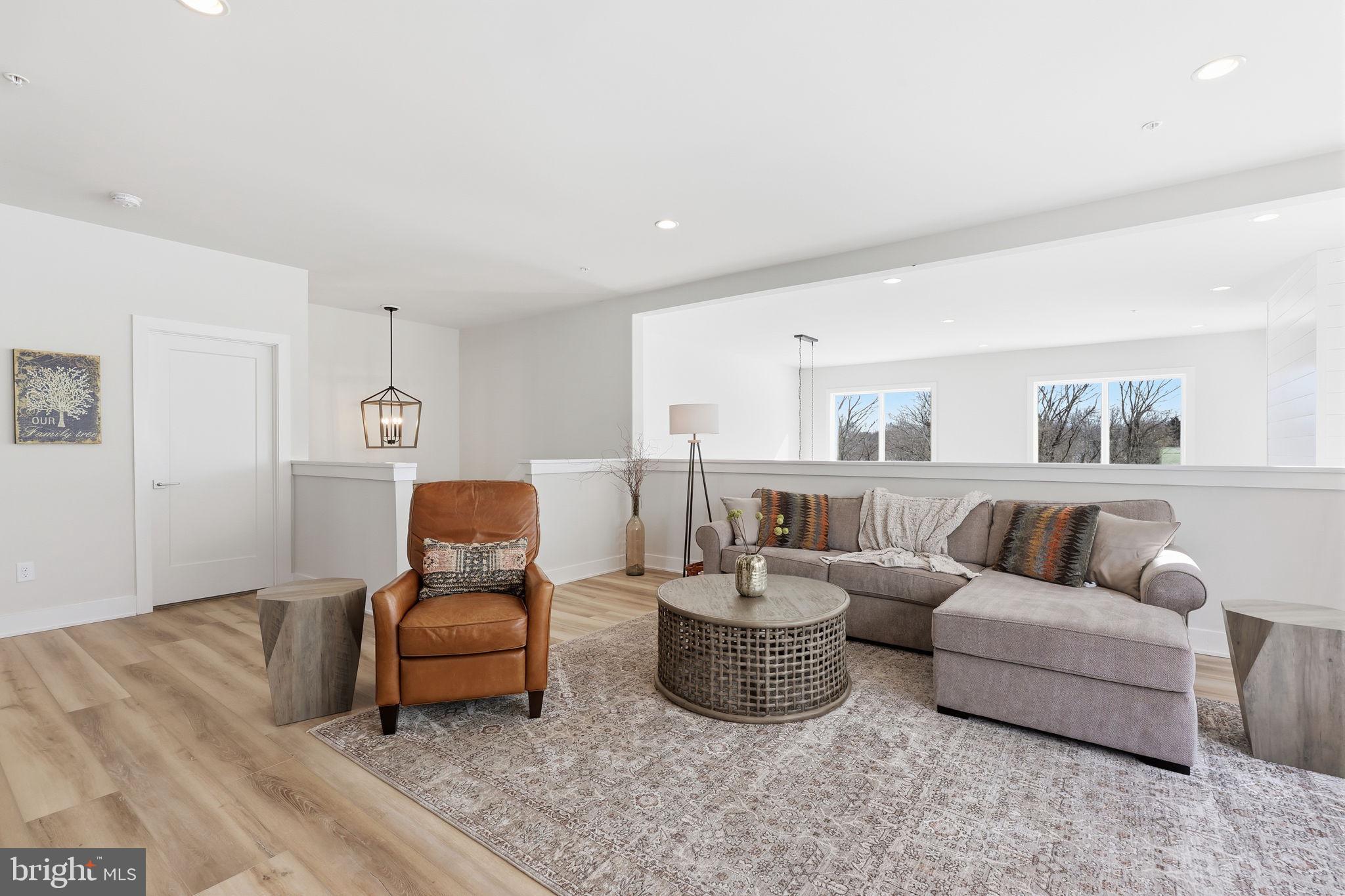 DOYLESTOWN WALK - Residential