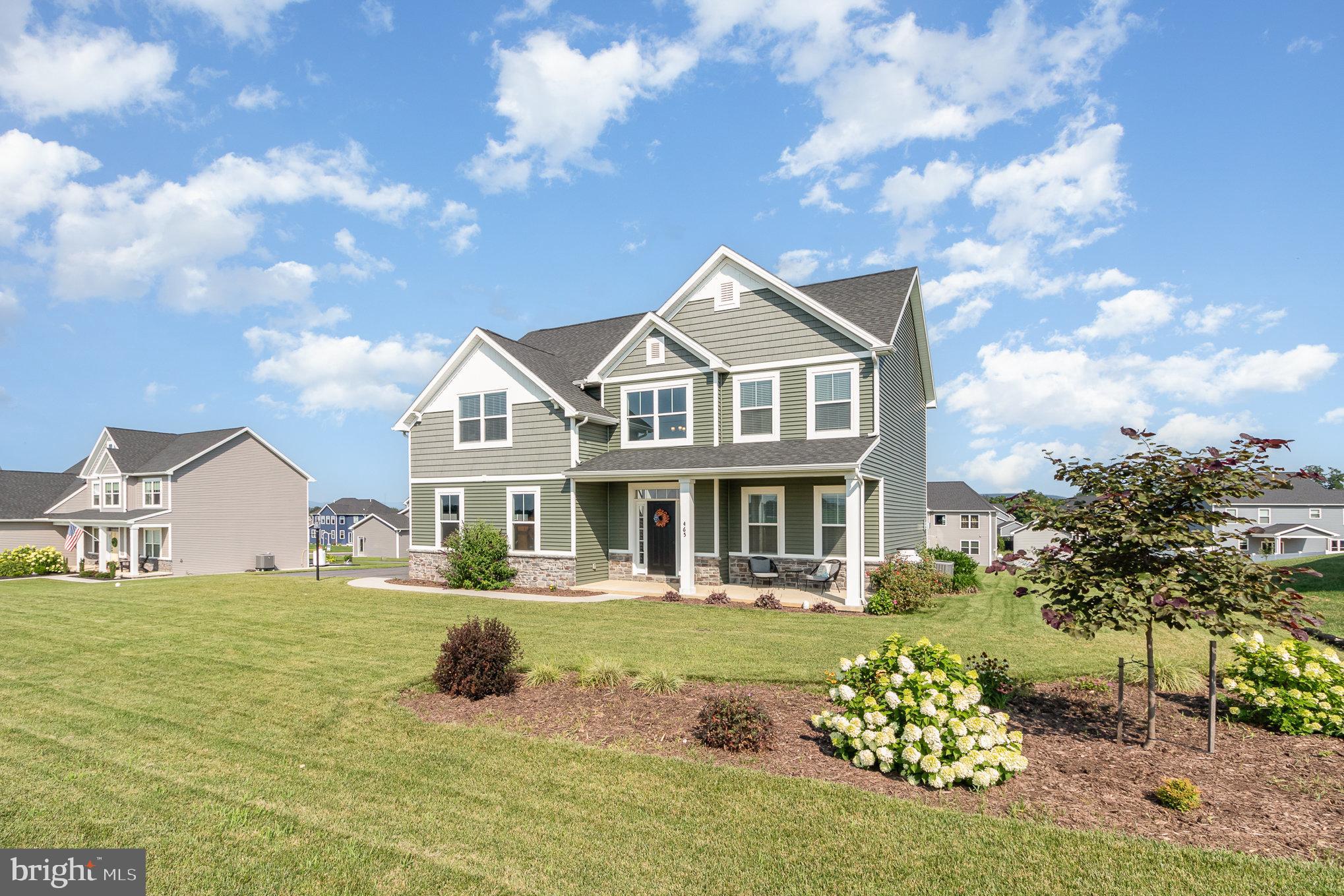 GRAND POINT CROSSING - Residential