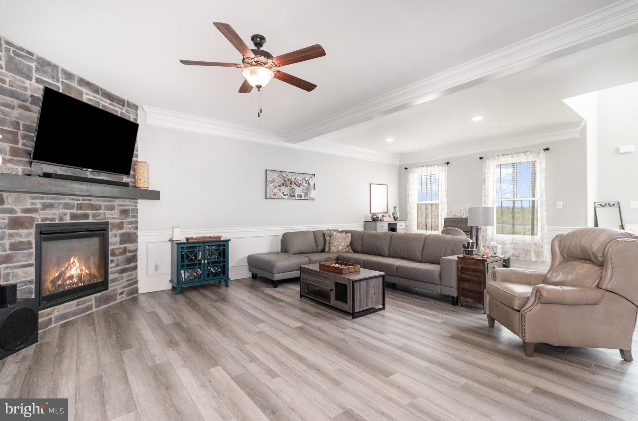 GRAND POINT CROSSING - Residential