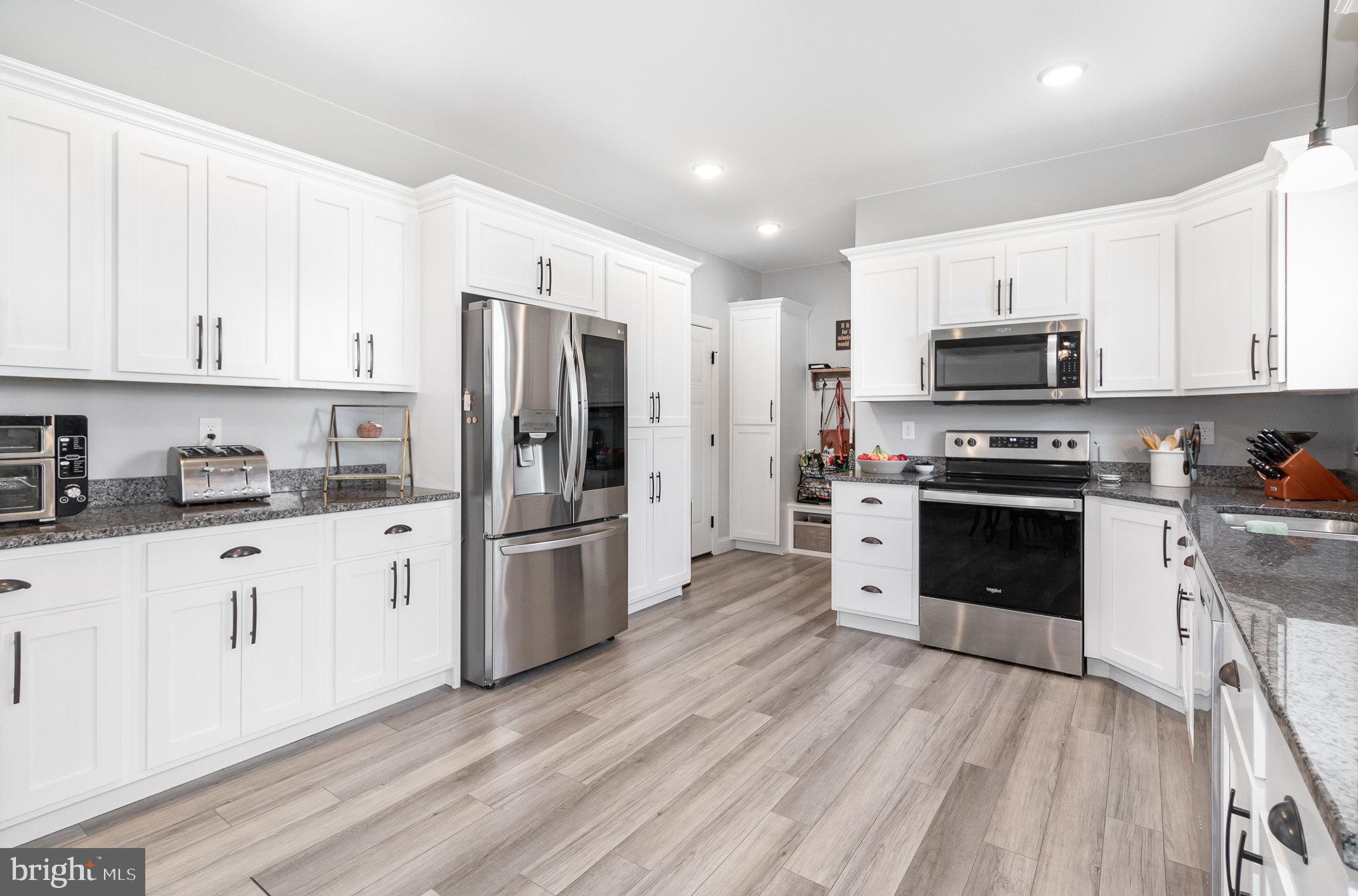 GRAND POINT CROSSING - Residential