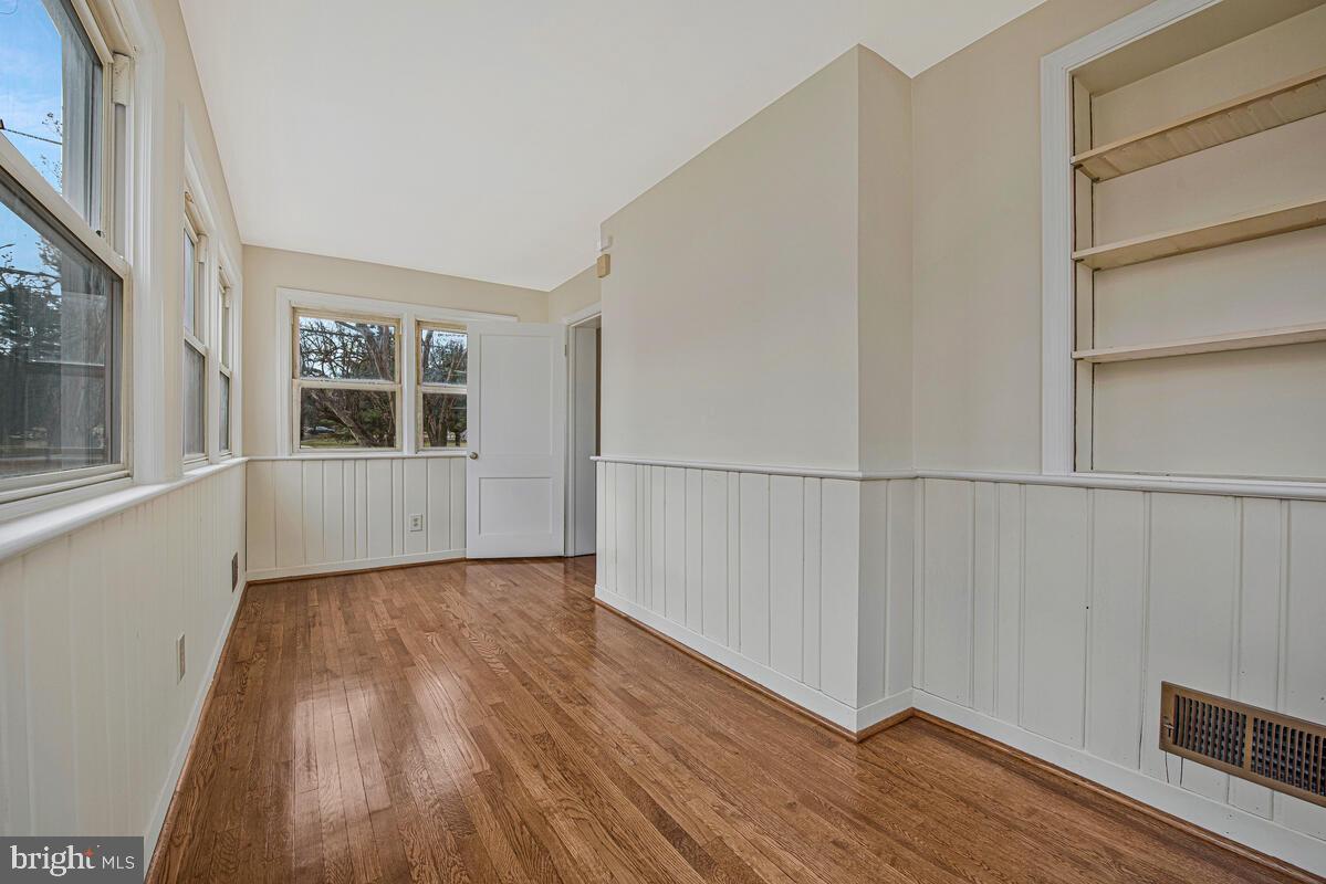 AVONDALE TERRACE - Residential