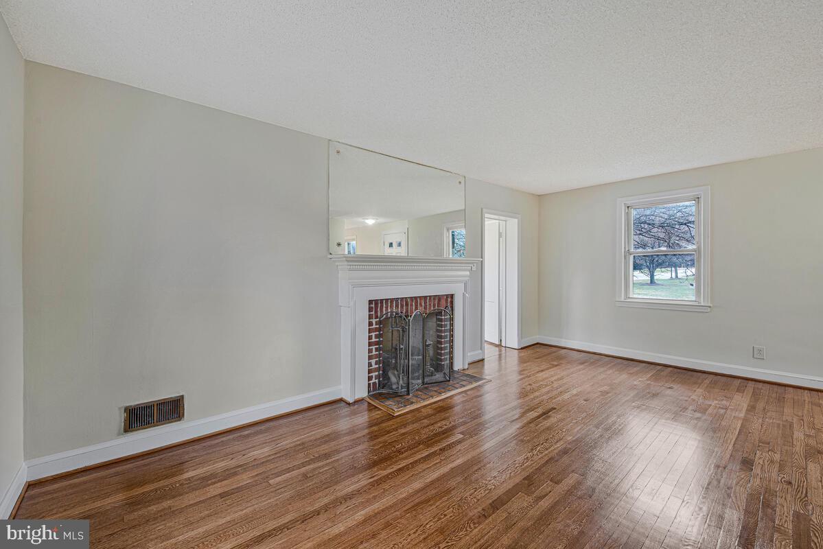 AVONDALE TERRACE - Residential
