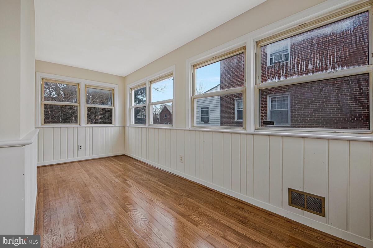 AVONDALE TERRACE - Residential