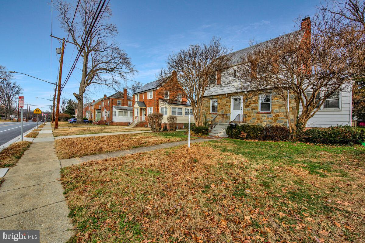 AVONDALE TERRACE - Residential