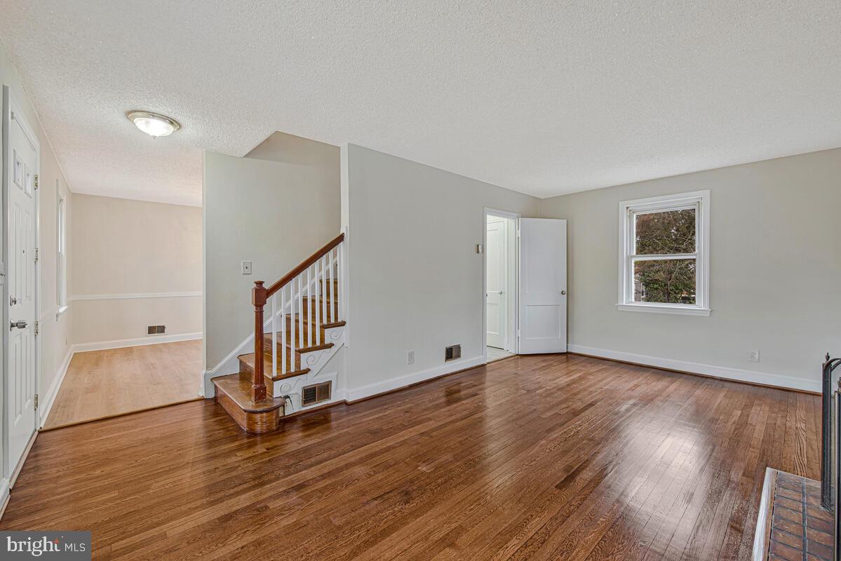 AVONDALE TERRACE - Residential