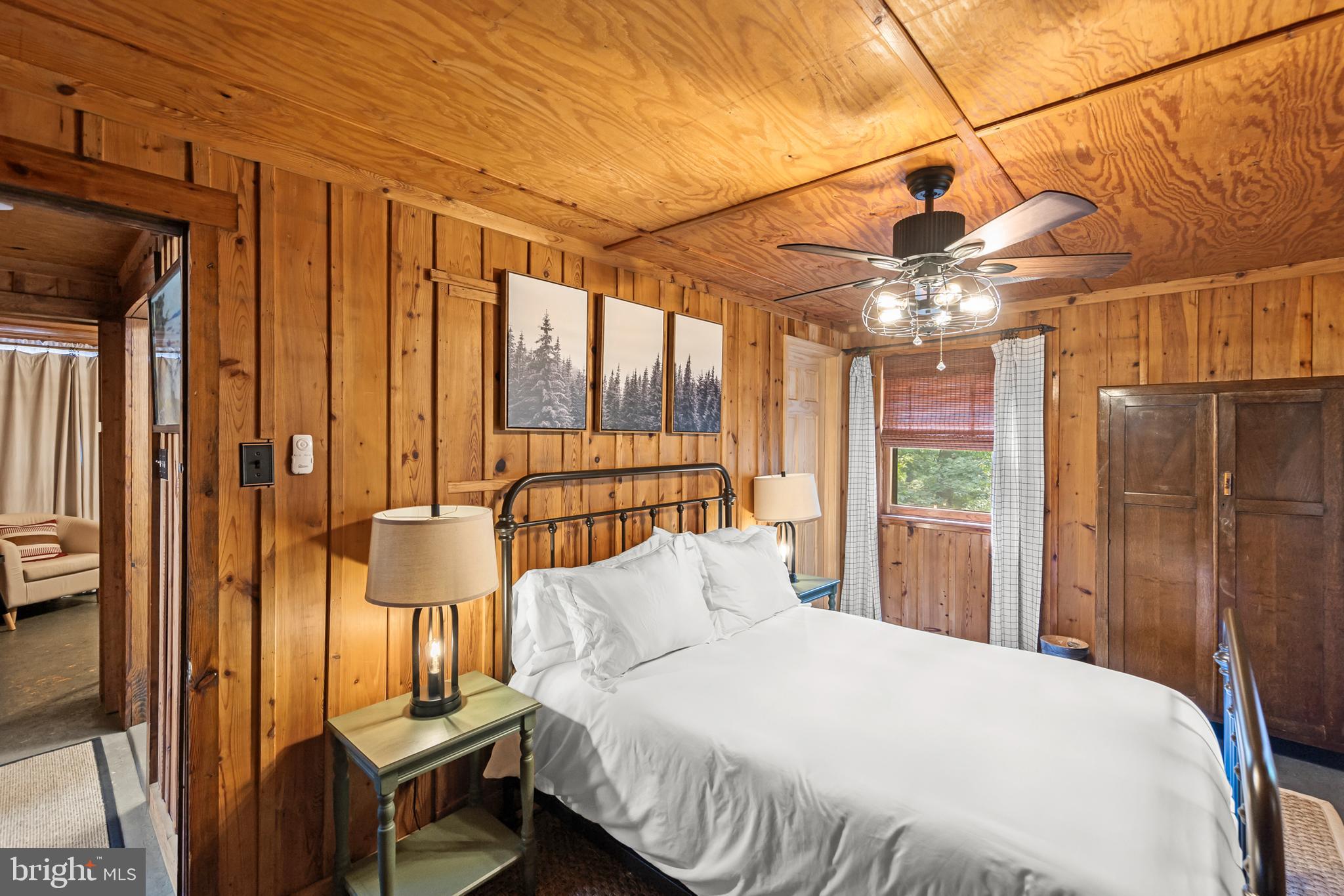 CEDAR POINT - Residential