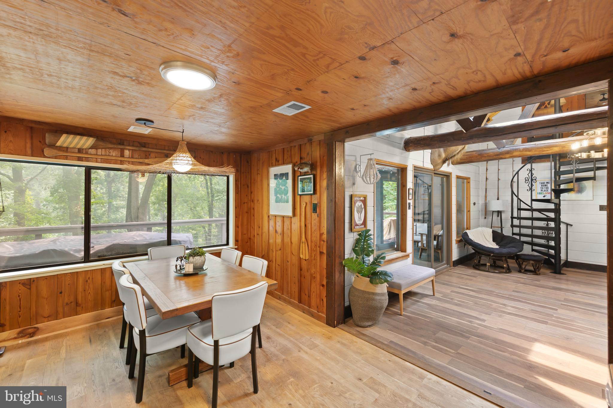 CEDAR POINT - Residential