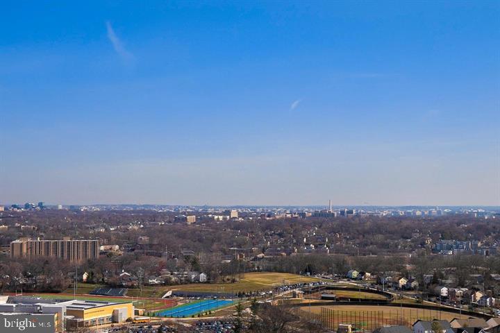 SKYLINE PLAZA - Residential
