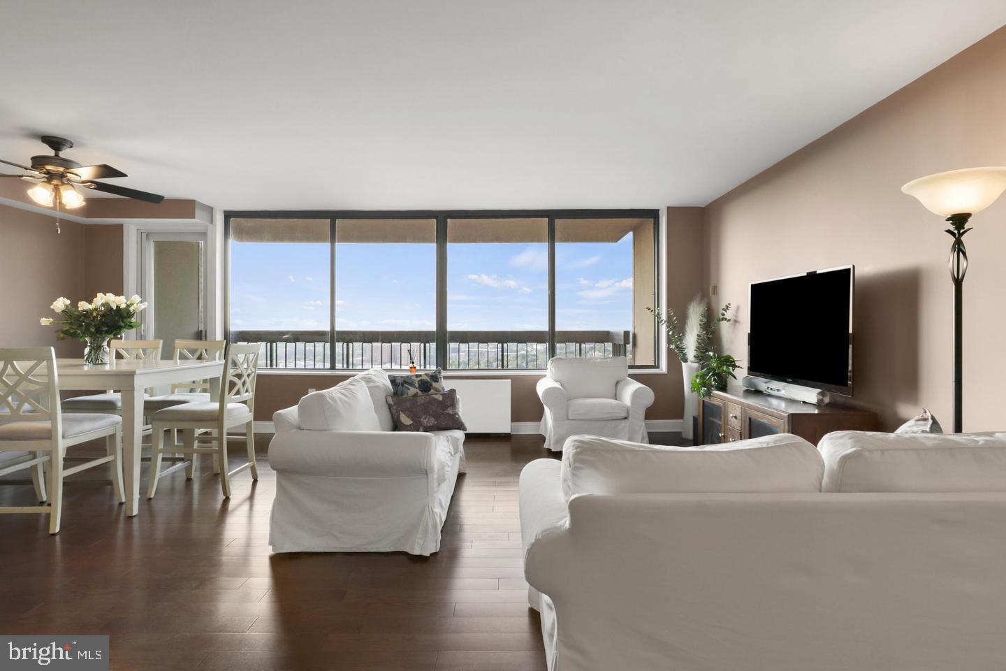 SKYLINE PLAZA - Residential