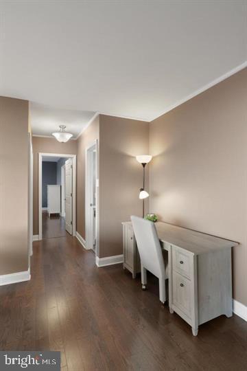 SKYLINE PLAZA - Residential