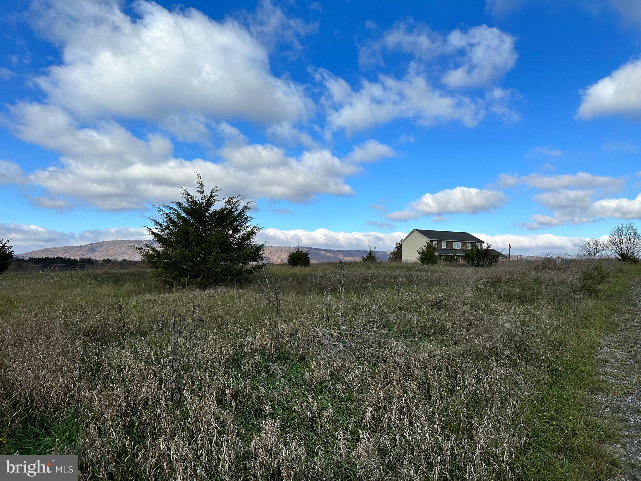 CEDAR LAKE - Land