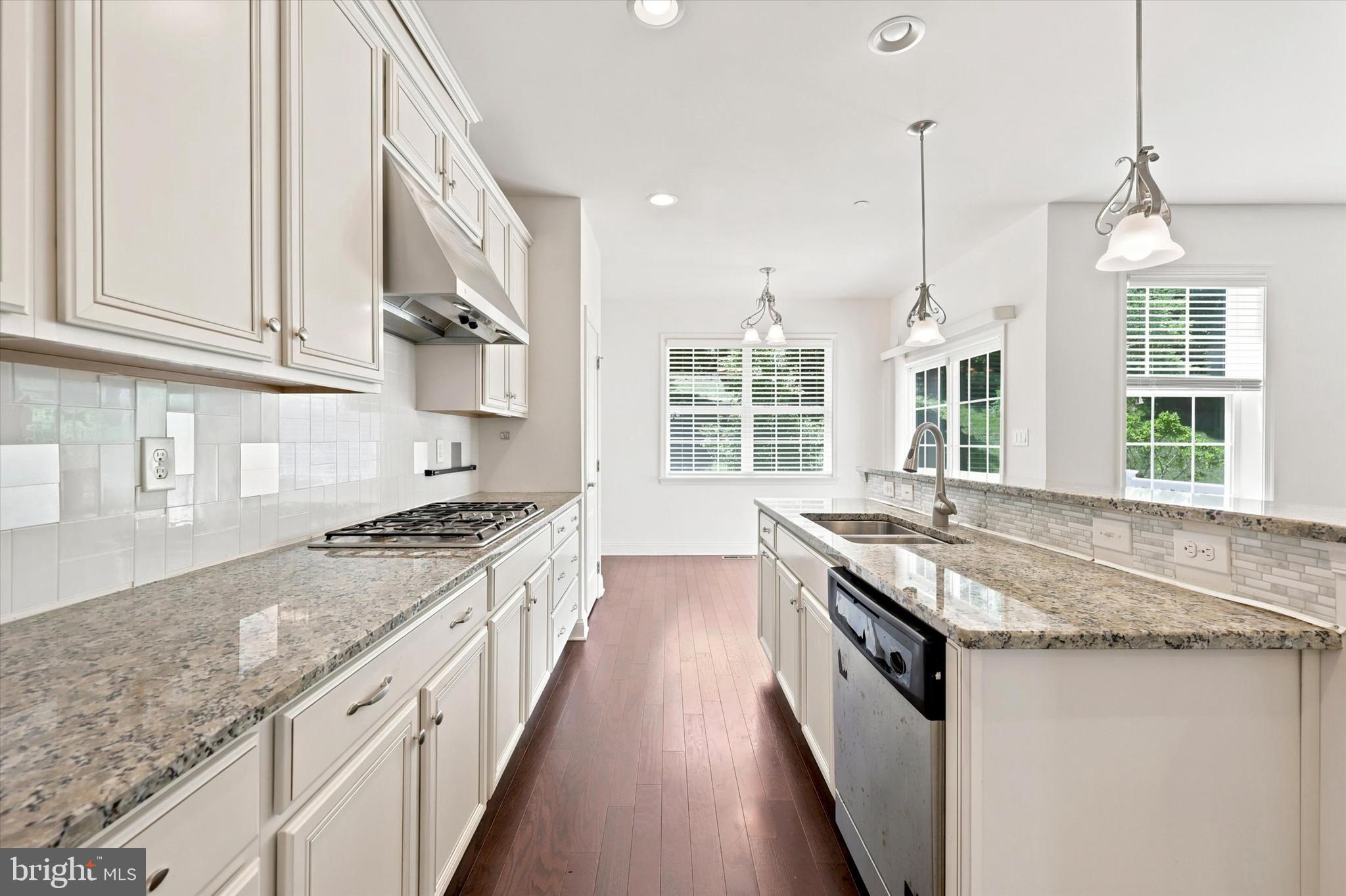 GRANDE AT MUIRWOOD H - Residential