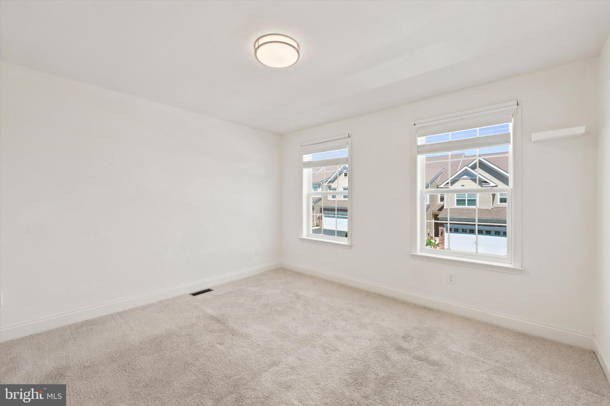 GRANDE AT MUIRWOOD H - Residential