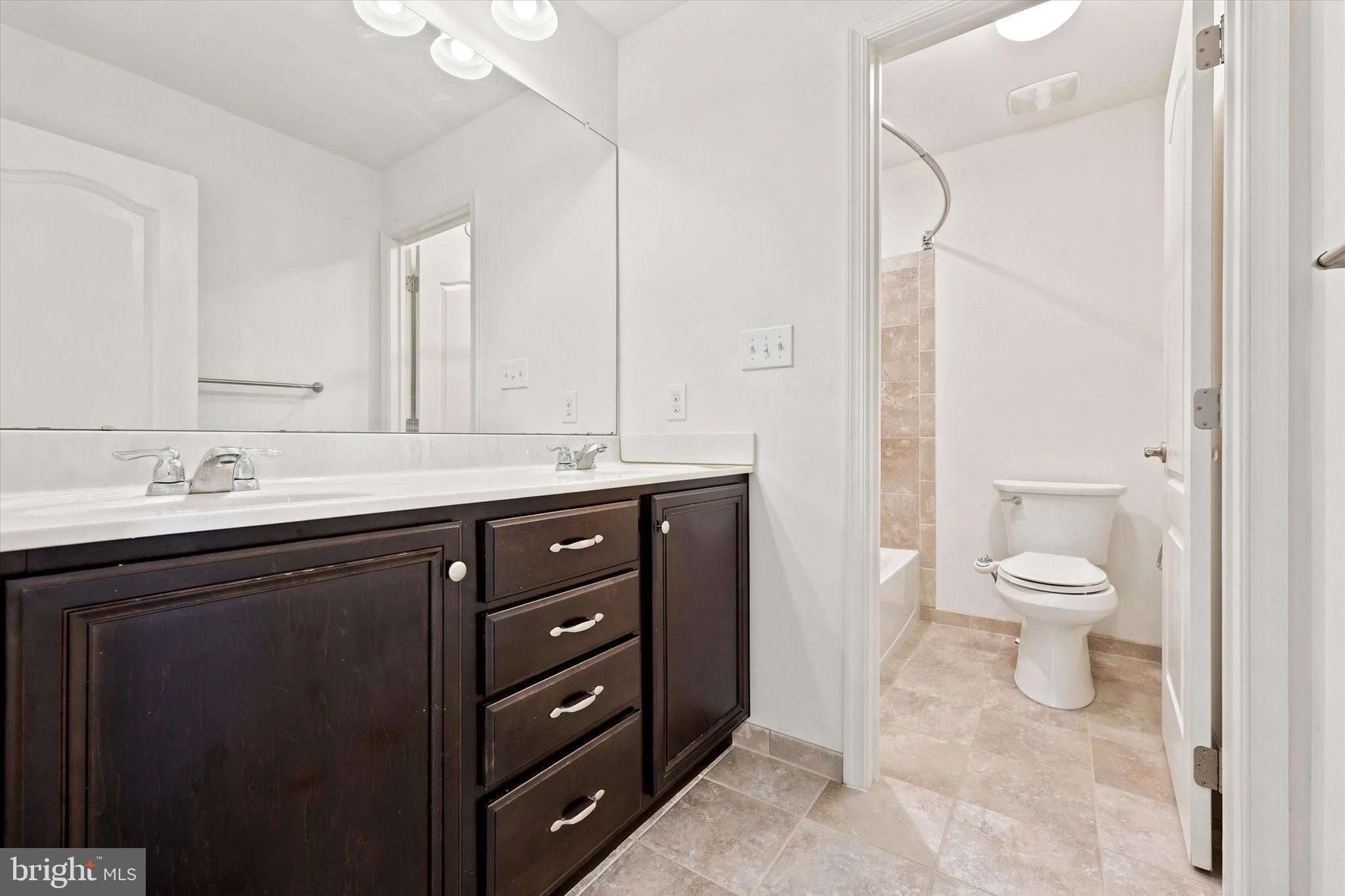 GRANDE AT MUIRWOOD H - Residential