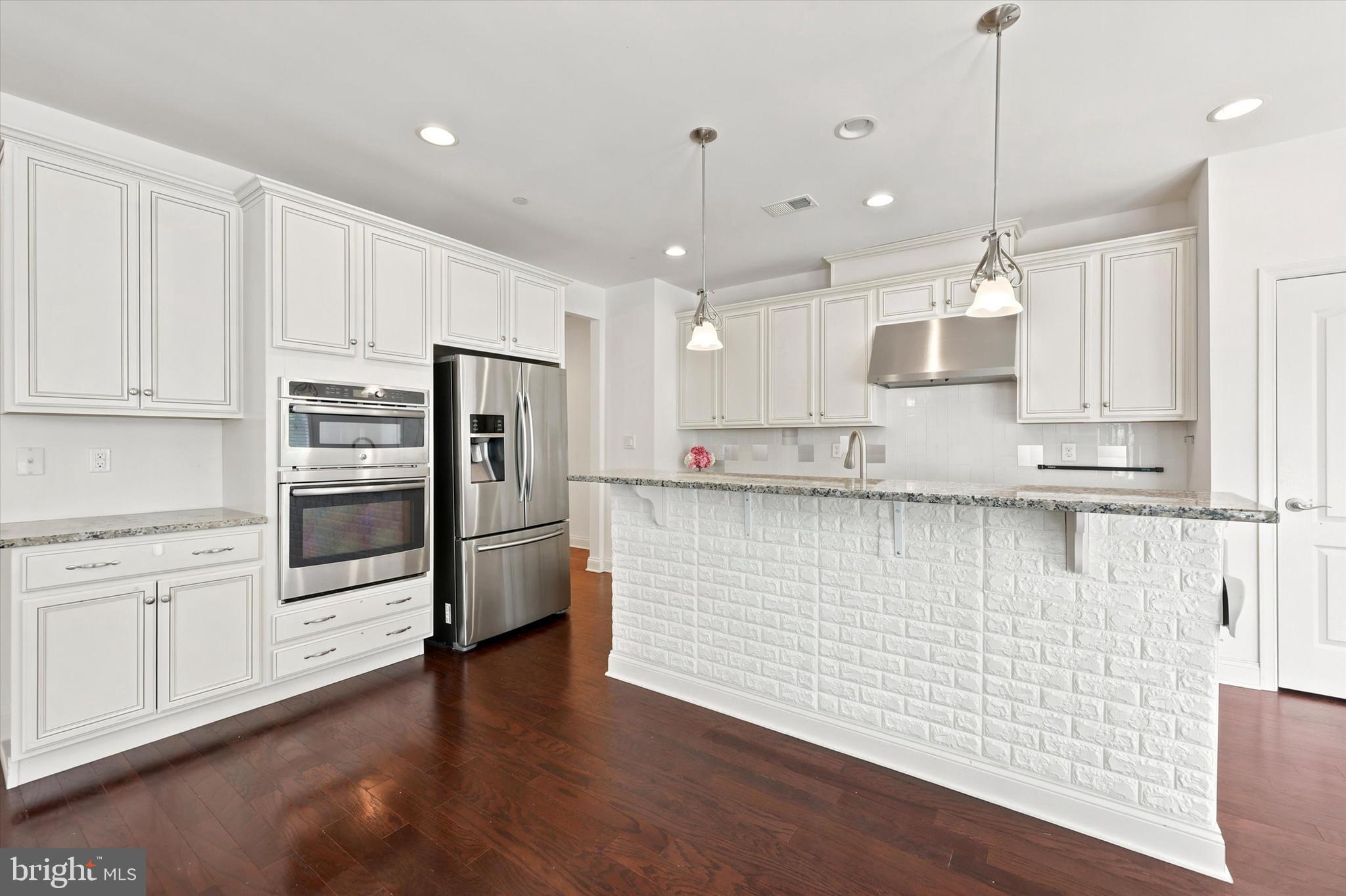 GRANDE AT MUIRWOOD H - Residential
