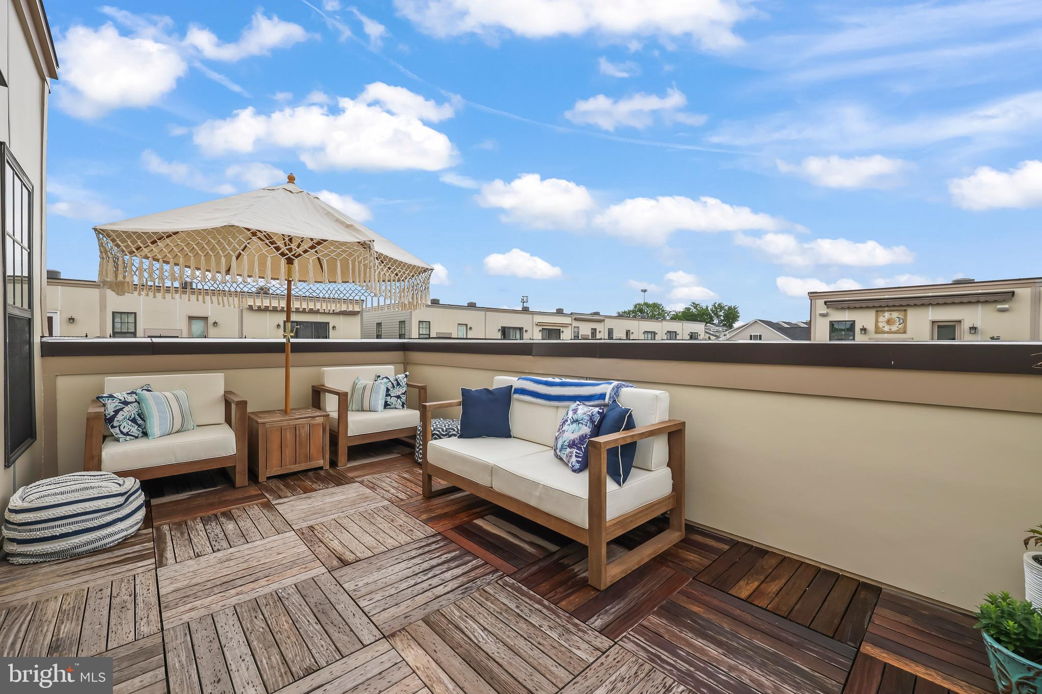CRESCENT PLACE - Residential