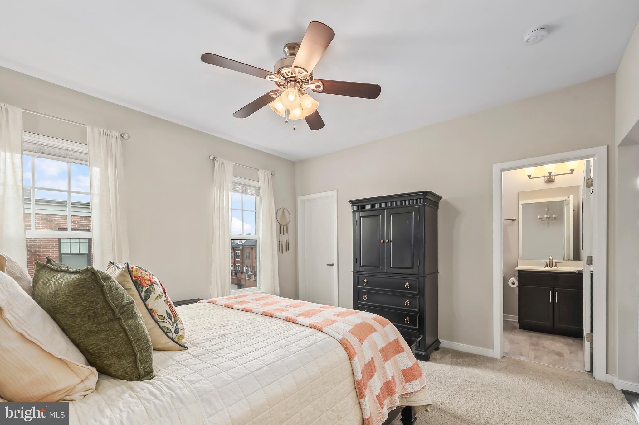 CRESCENT PLACE - Residential