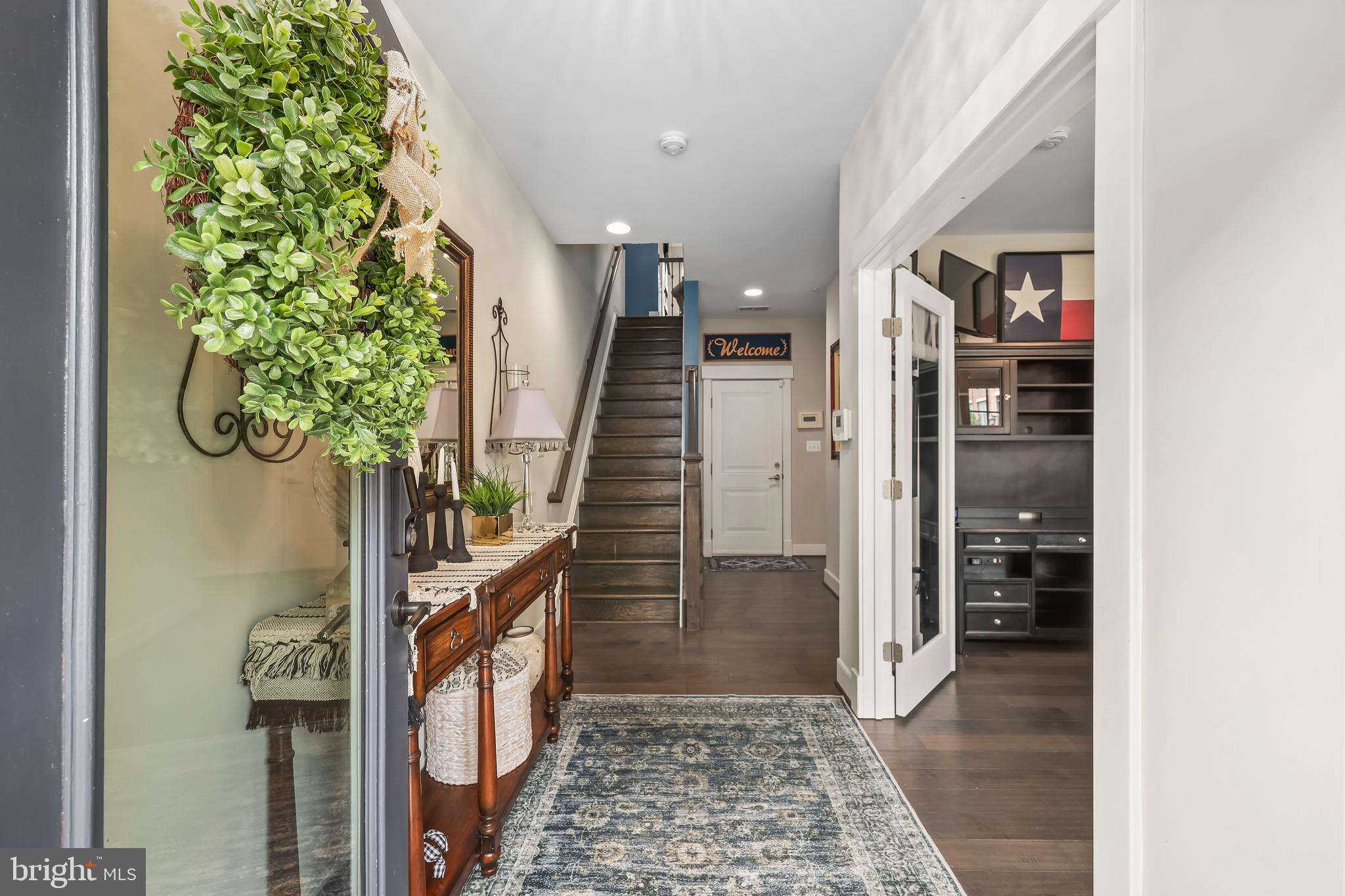 CRESCENT PLACE - Residential