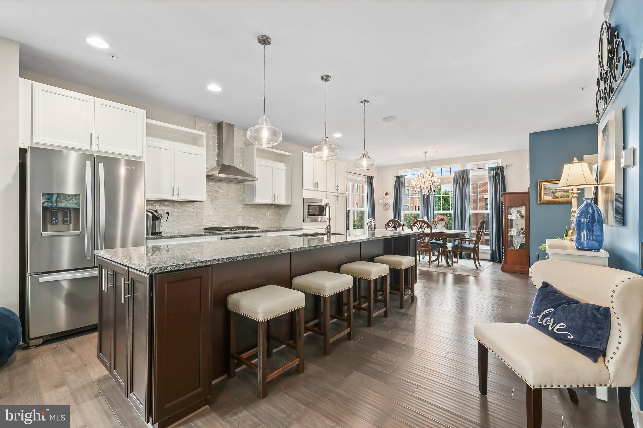 CRESCENT PLACE - Residential