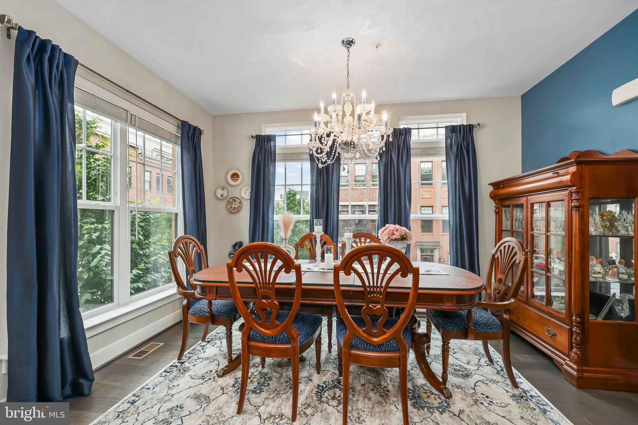 CRESCENT PLACE - Residential