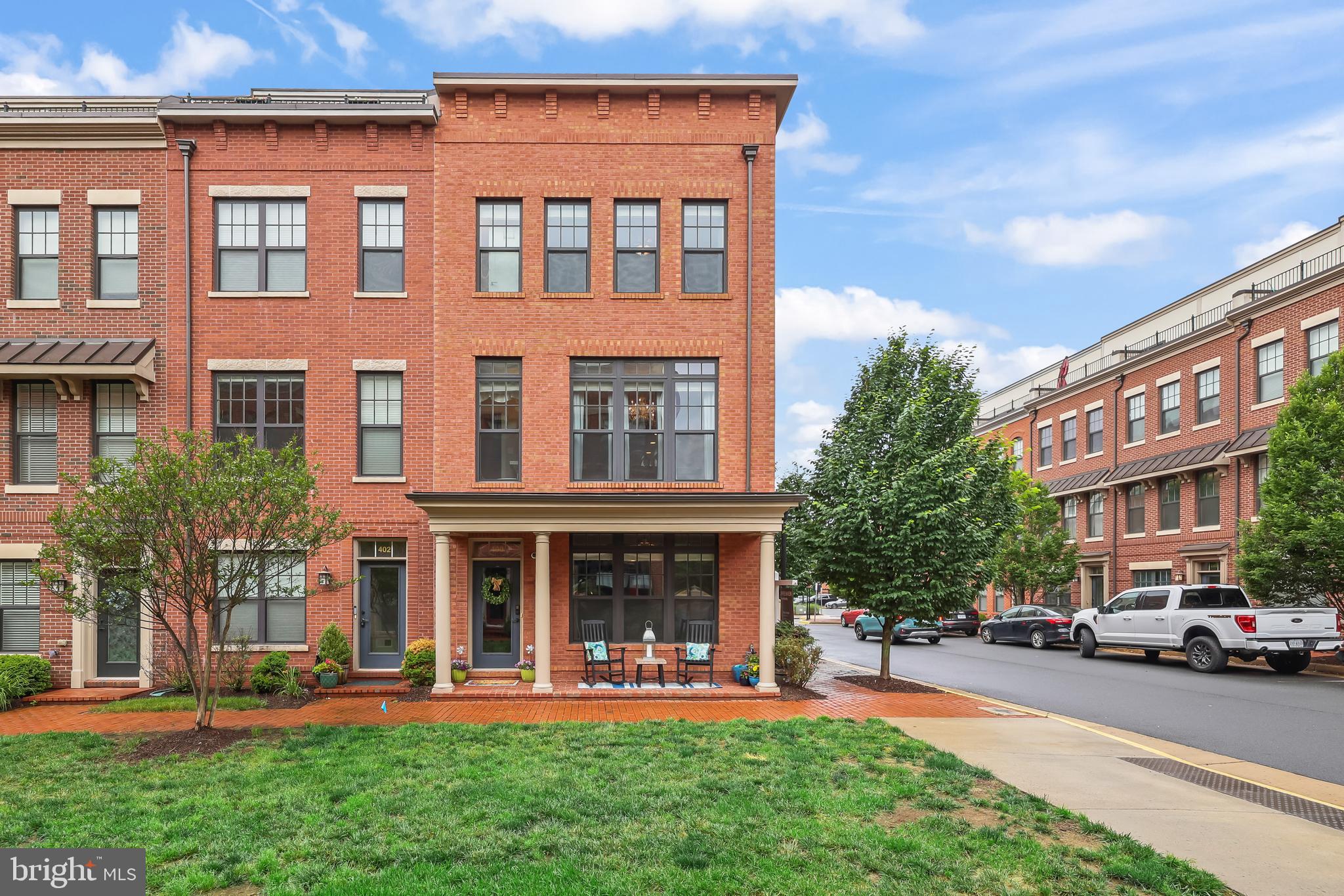 CRESCENT PLACE - Residential