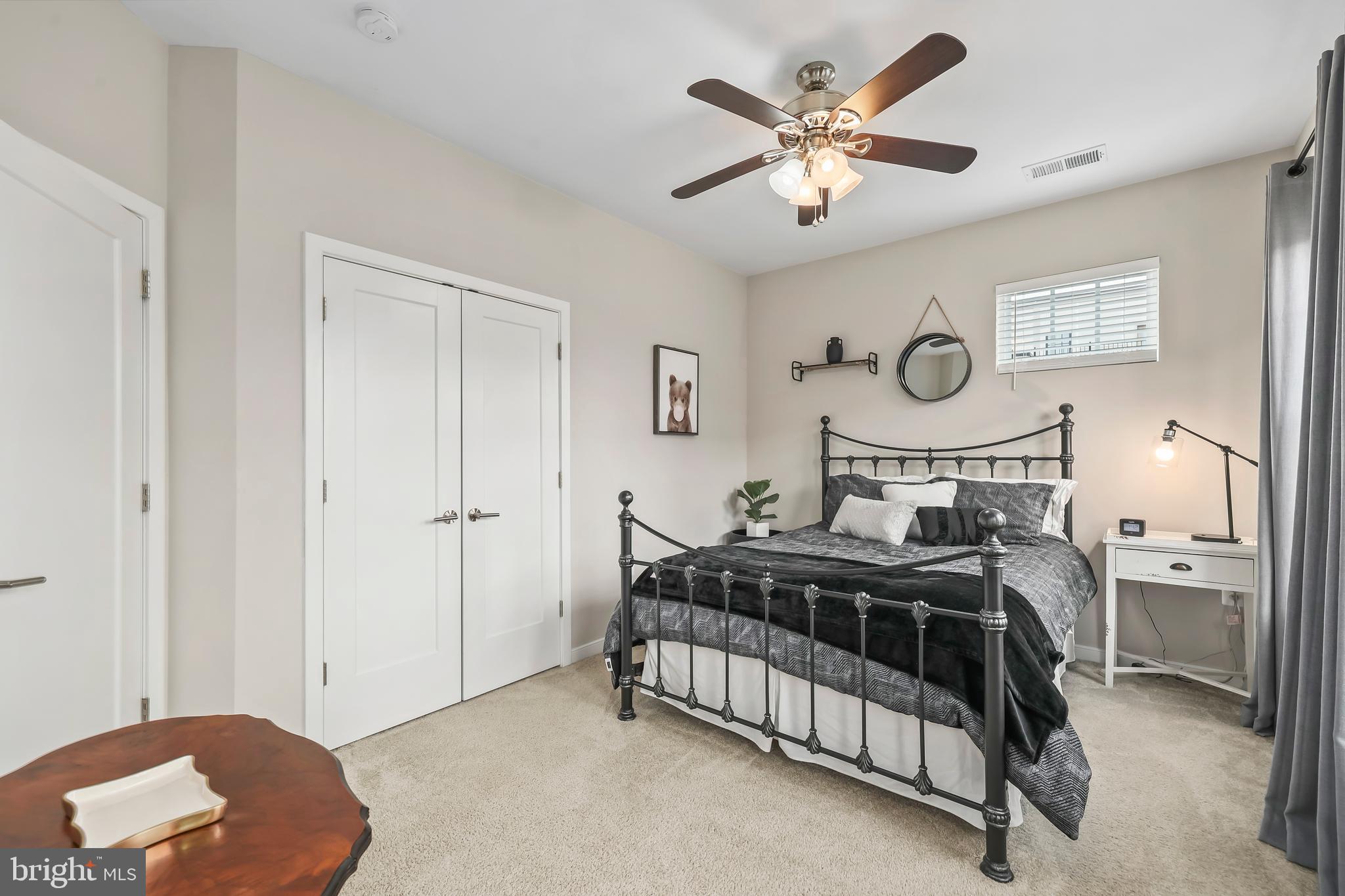 CRESCENT PLACE - Residential