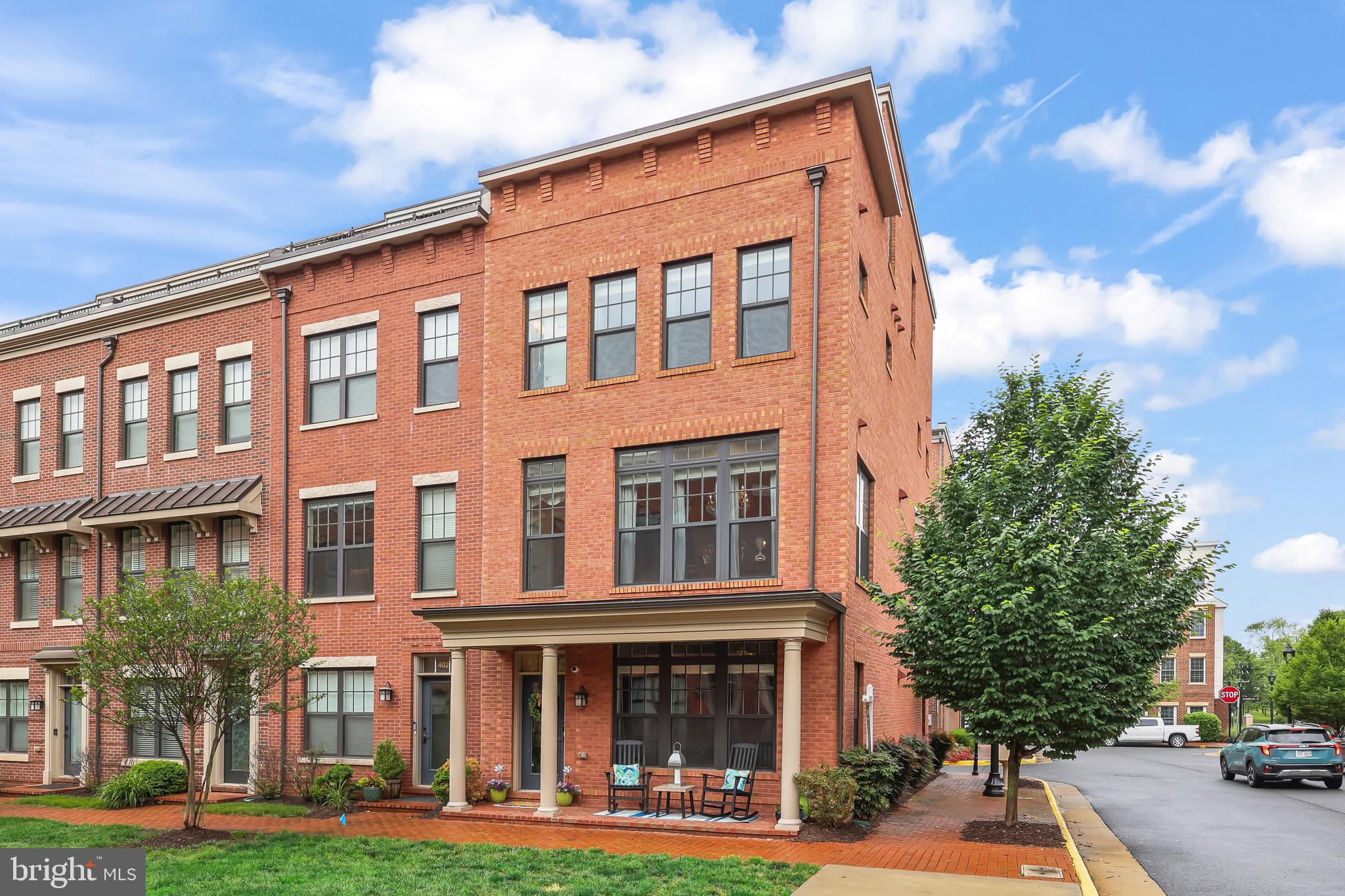 CRESCENT PLACE - Residential