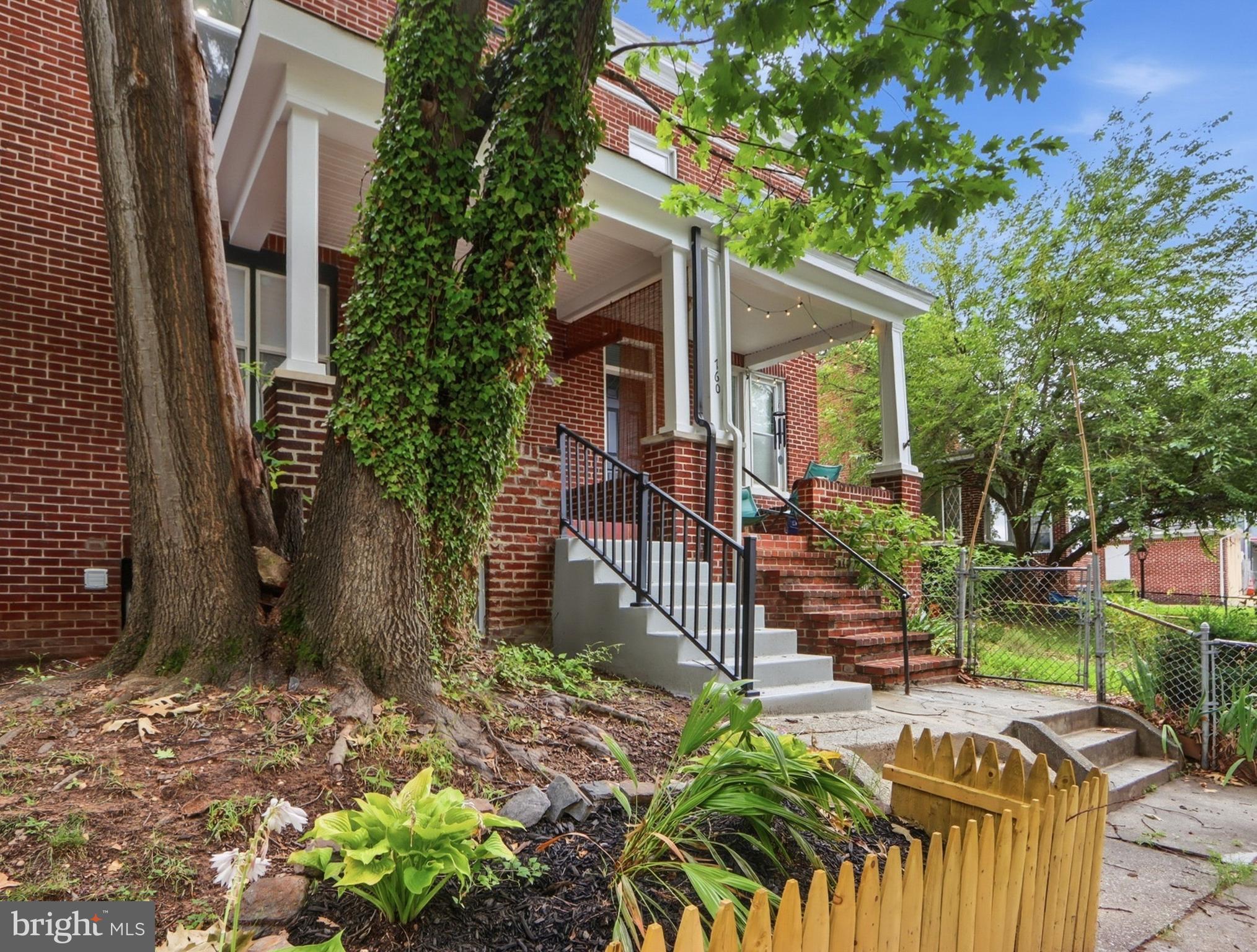 WAVERLY - Residential