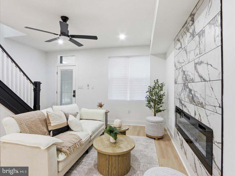 WAVERLY - Residential