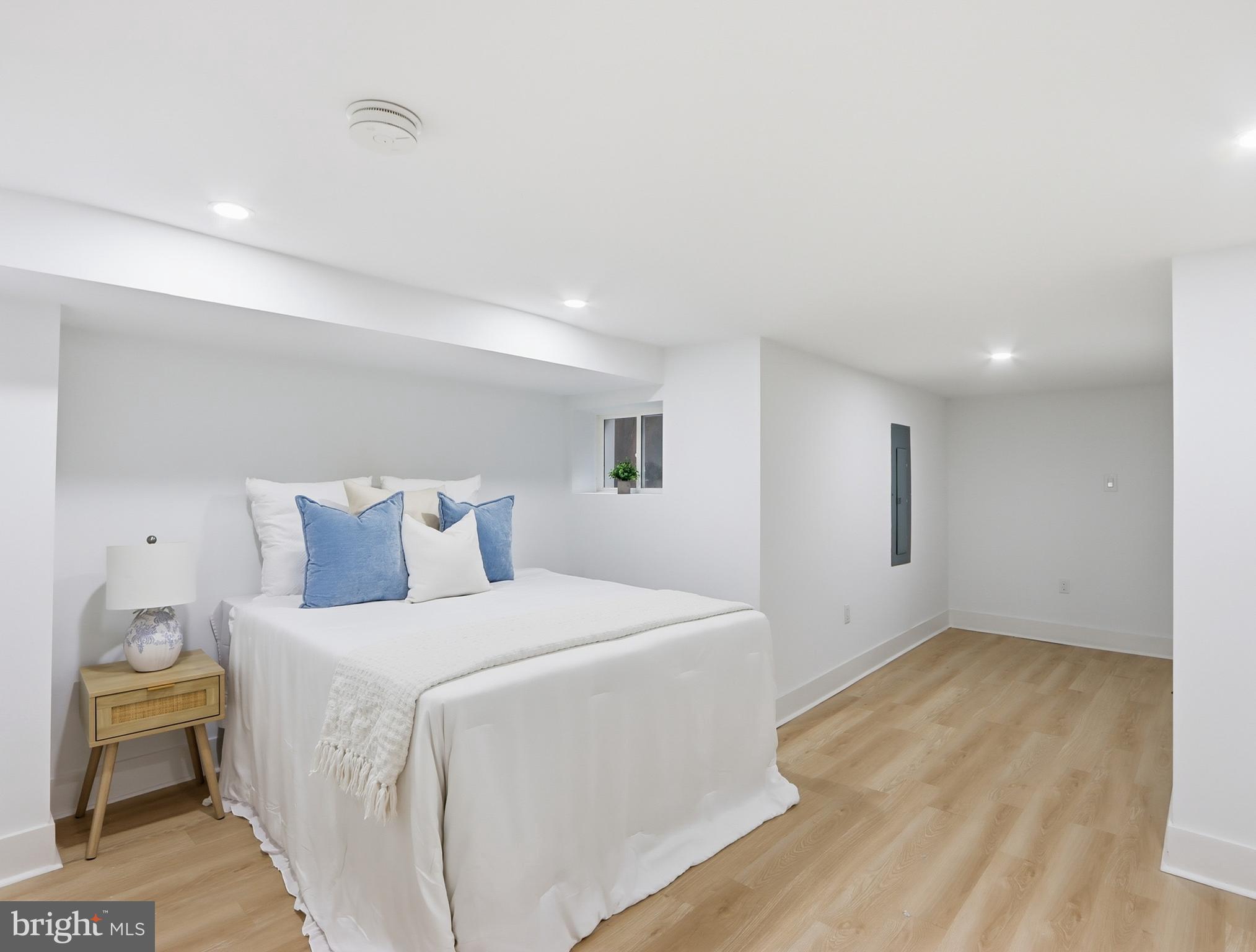 WAVERLY - Residential