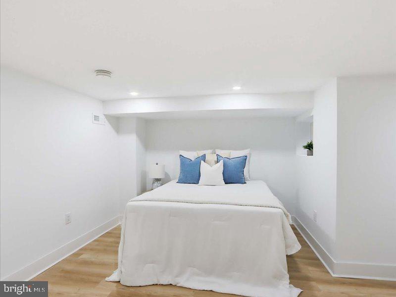 WAVERLY - Residential