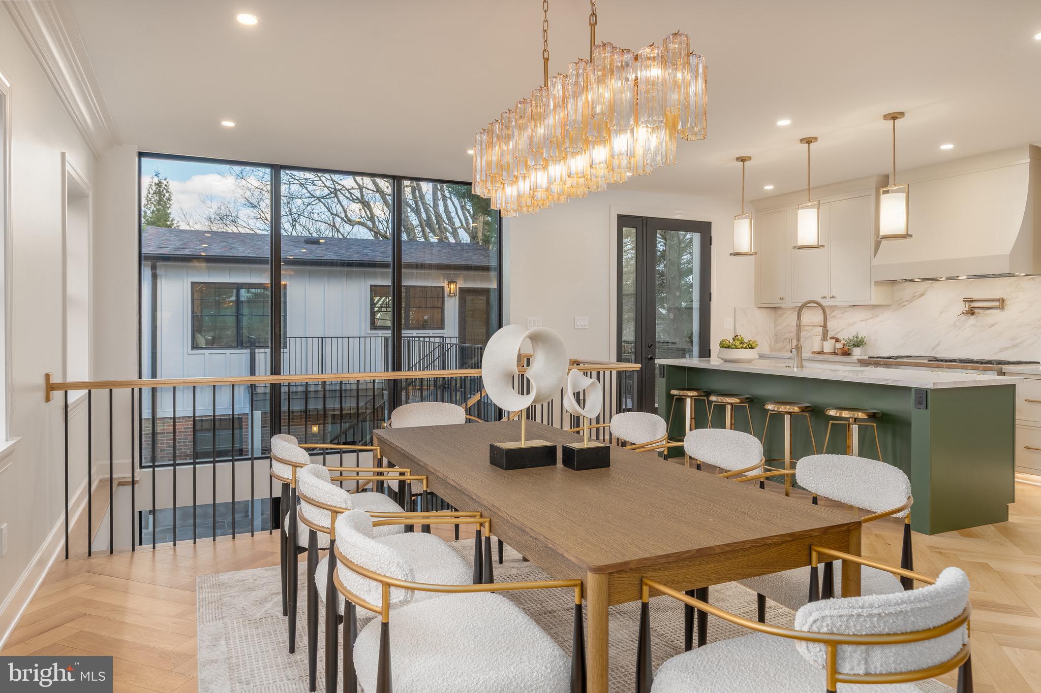 OBSERVATORY CIRCLE - Residential
